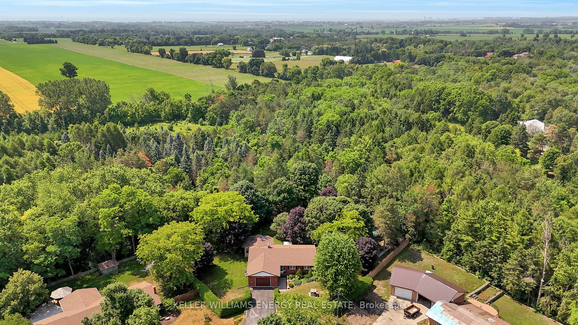 Photo 3 of 54 Irwin Road, Clarington, Orono — HOMEH