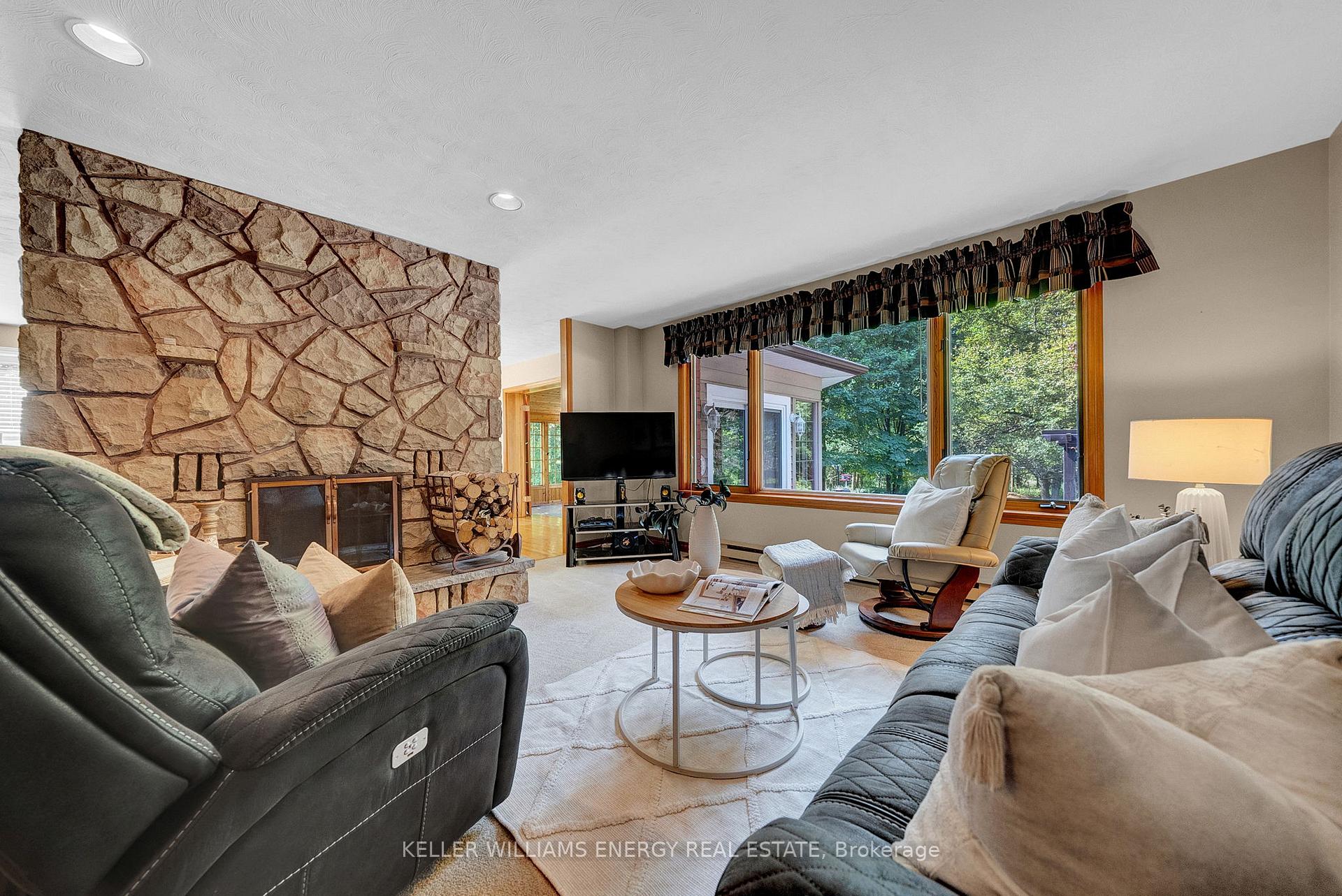 Photo 7 of 54 Irwin Road, Clarington, Orono — HOMEH