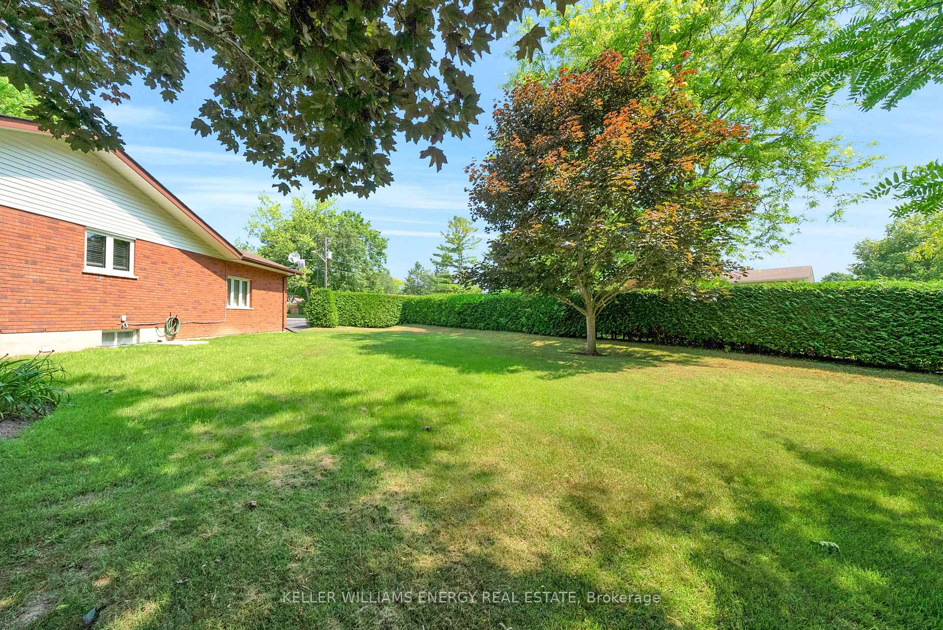 Photo 39 of 54 Irwin Road, Clarington, Orono — HOMEH