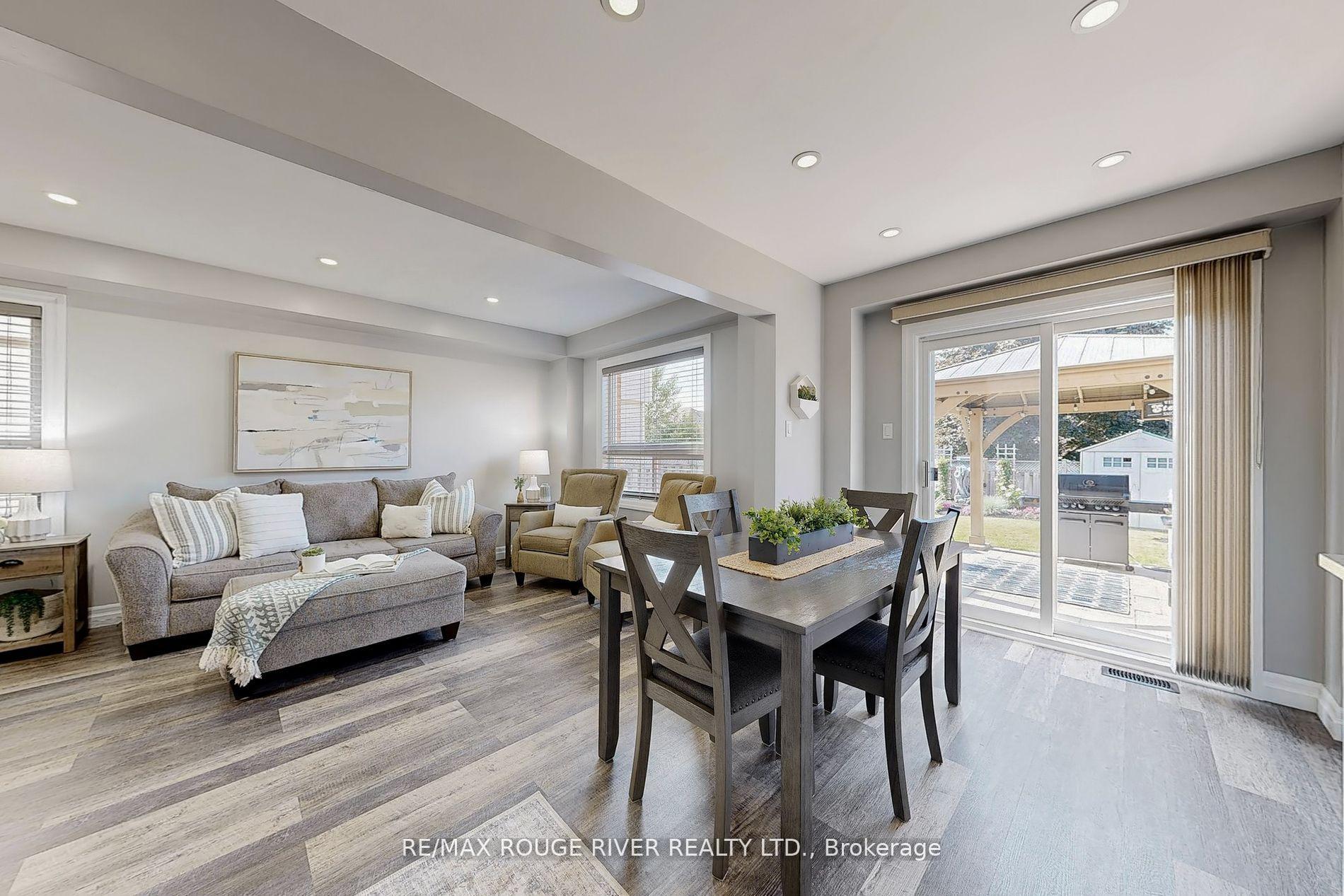 Photo 27 of 117 Brownridge Place, Whitby, Williamsburg — HOMEH