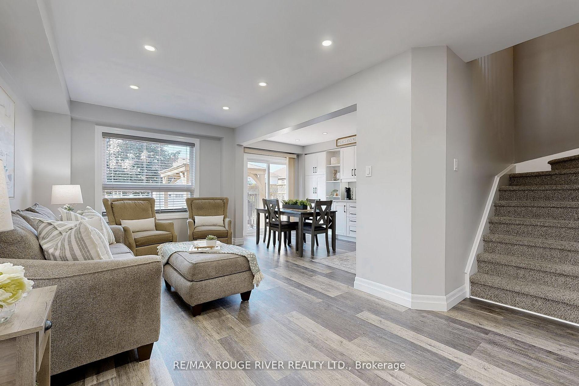 Photo 18 of 117 Brownridge Place, Whitby, Williamsburg — HOMEH