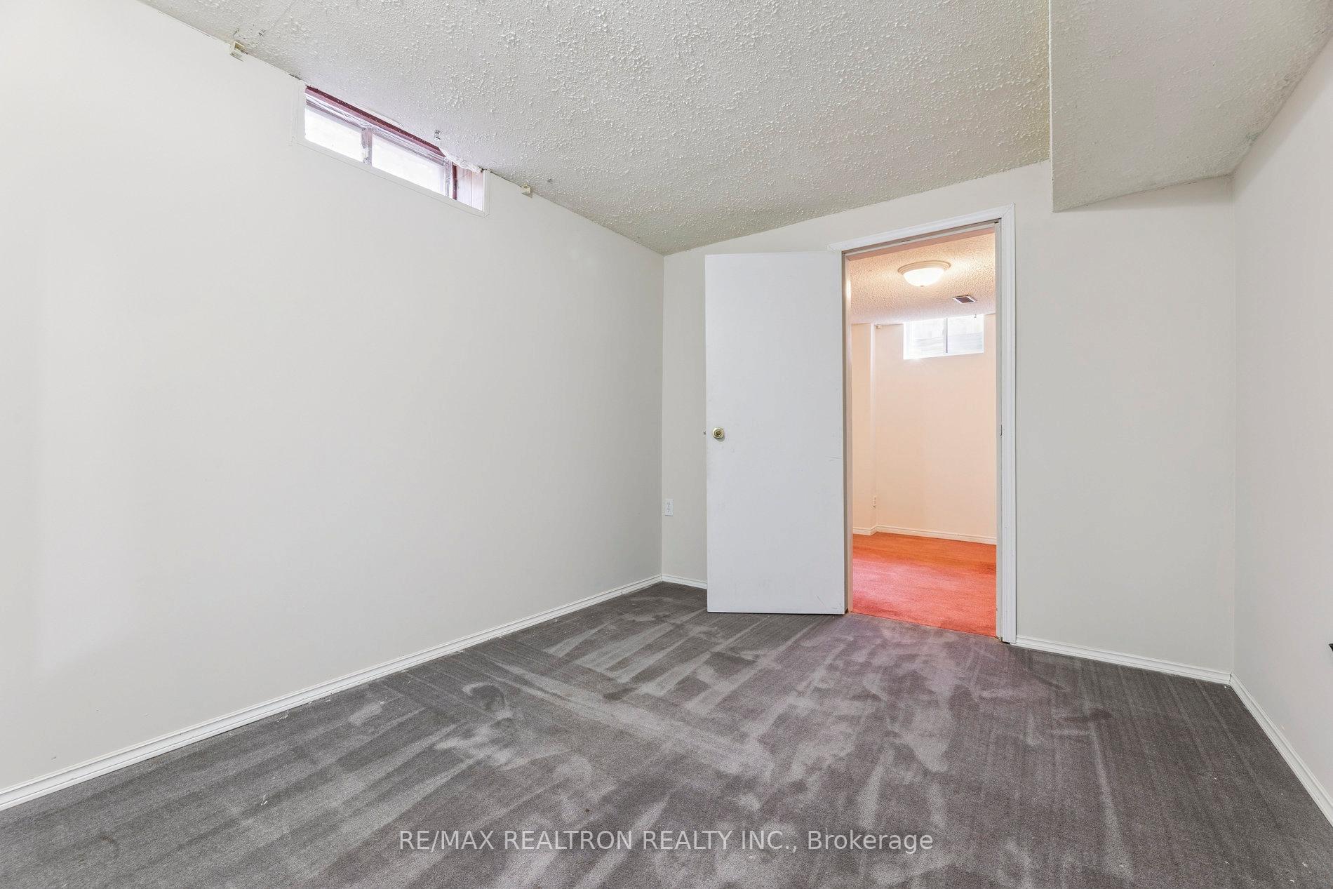 Photo 29 of 6 Gardiner Drive, Ajax, Central — HOMEH