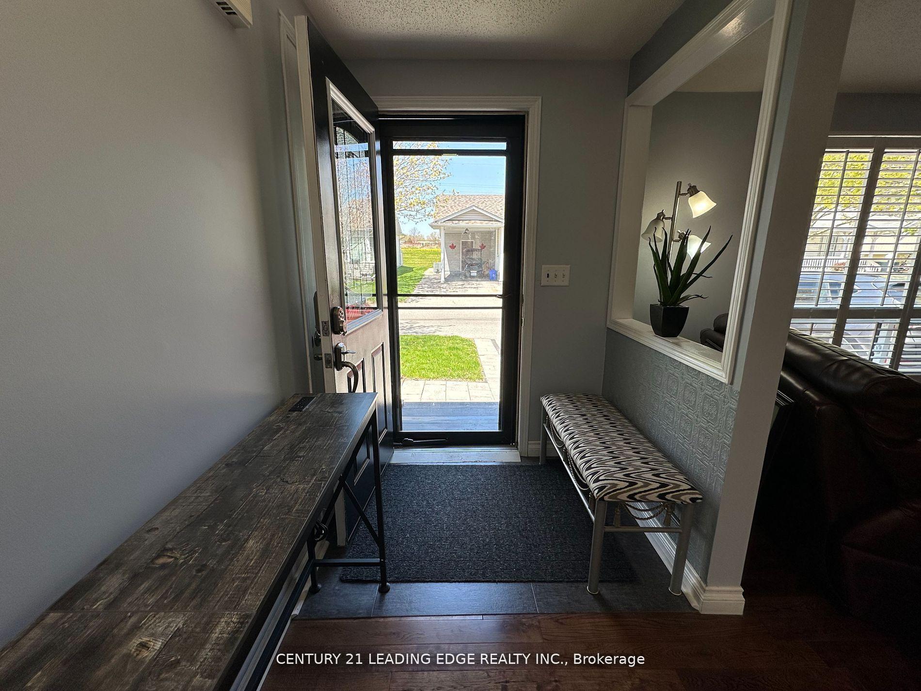 Photo 10 of 93 Wilmot Trail, Clarington, Bowmanville — HOMEH