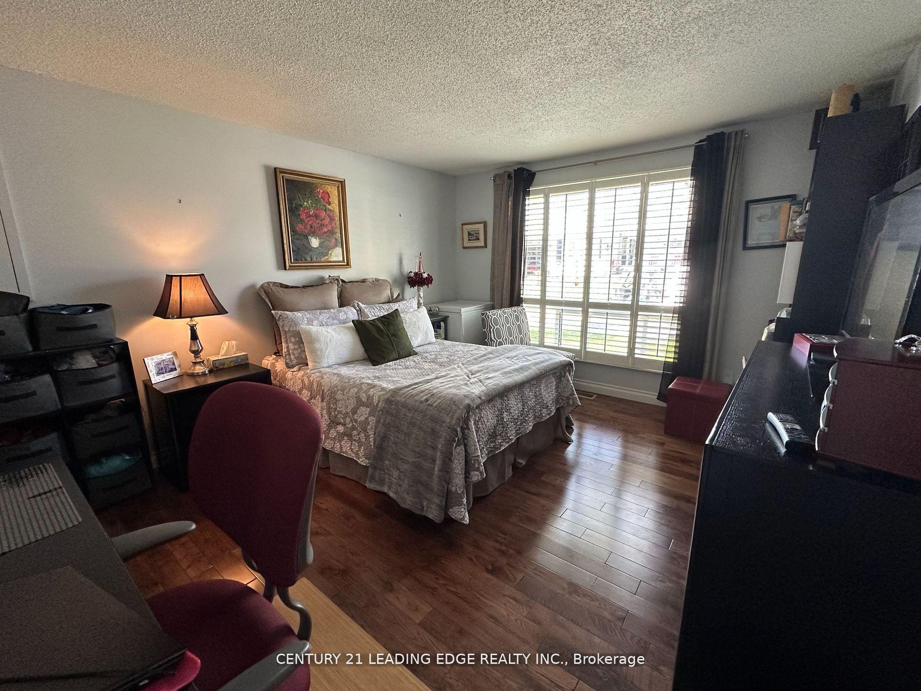 Photo 16 of 93 Wilmot Trail, Clarington, Bowmanville — HOMEH
