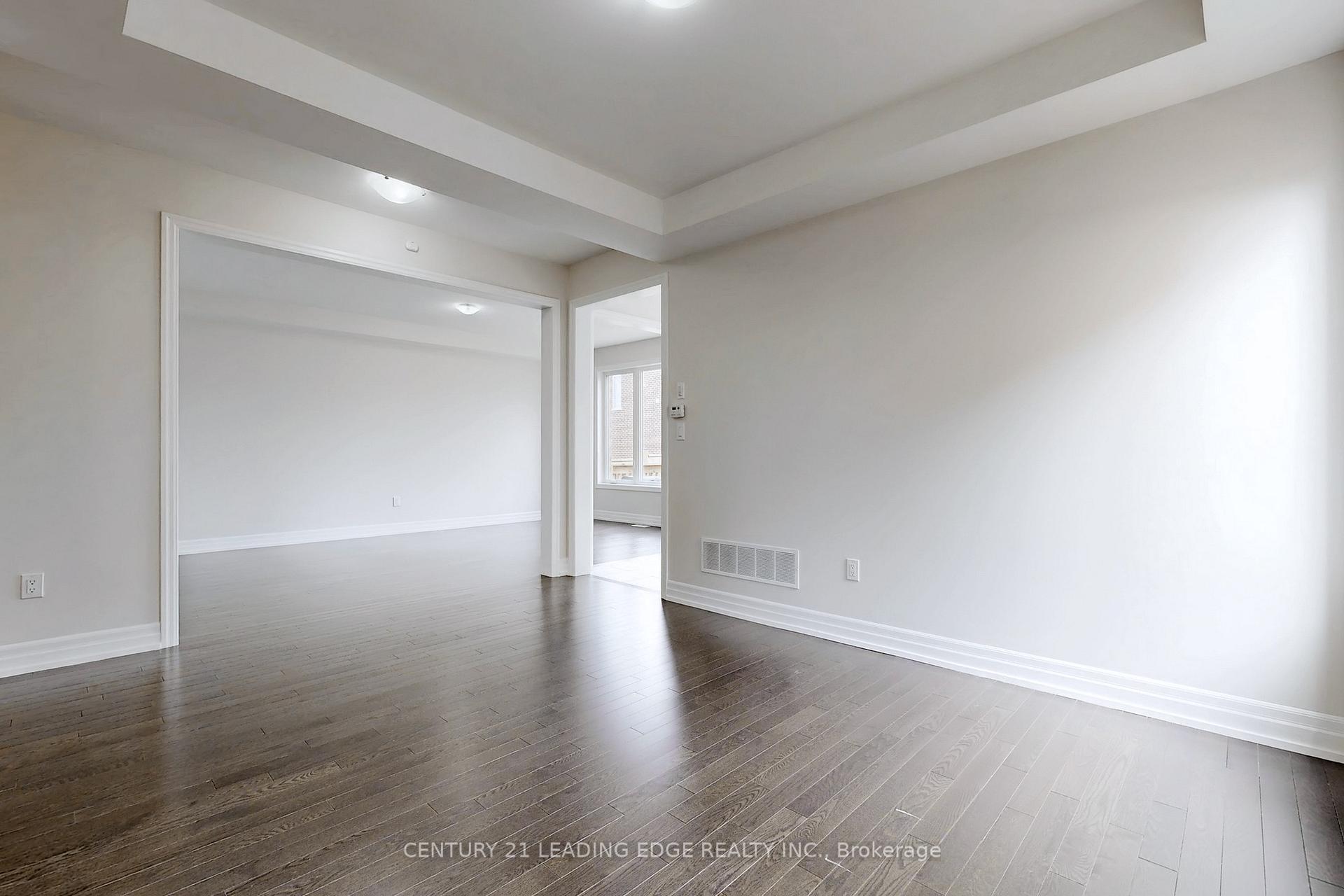 Photo 2 of 48 Micklefield Avenue, Whitby, Williamsburg — HOMEH