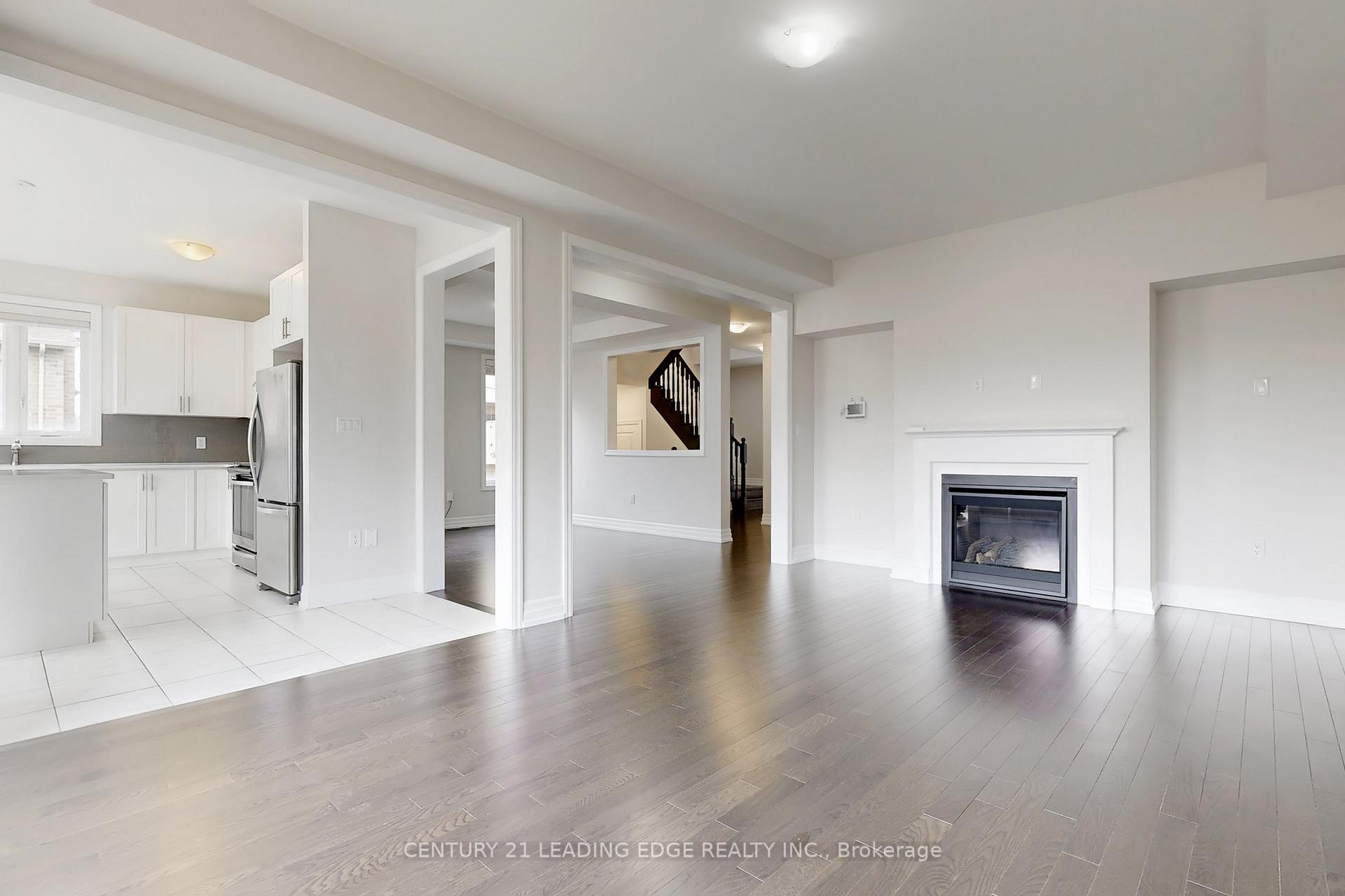 Photo 6 of 48 Micklefield Avenue, Whitby, Williamsburg — HOMEH