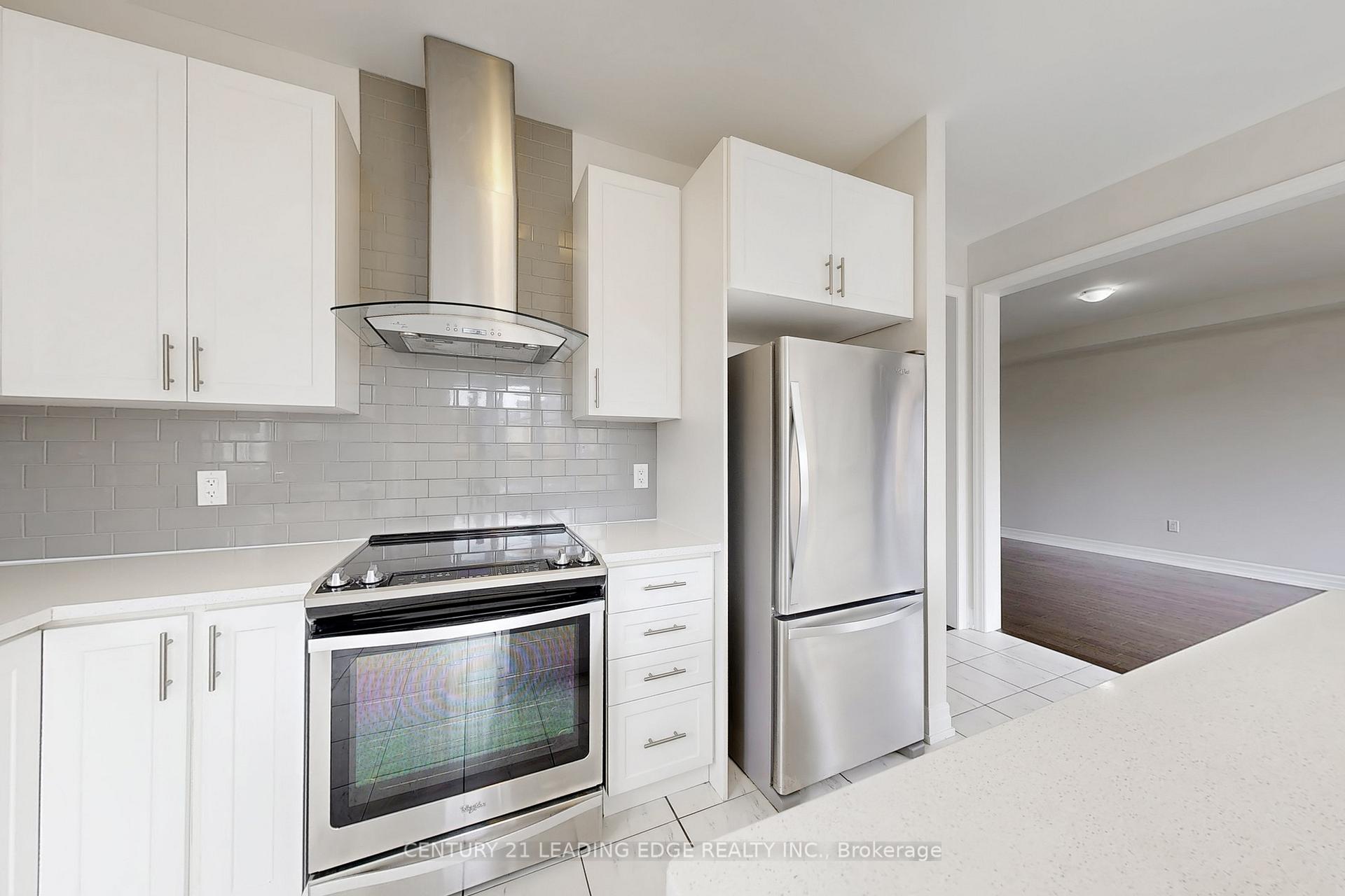 Photo 20 of 48 Micklefield Avenue, Whitby, Williamsburg — HOMEH