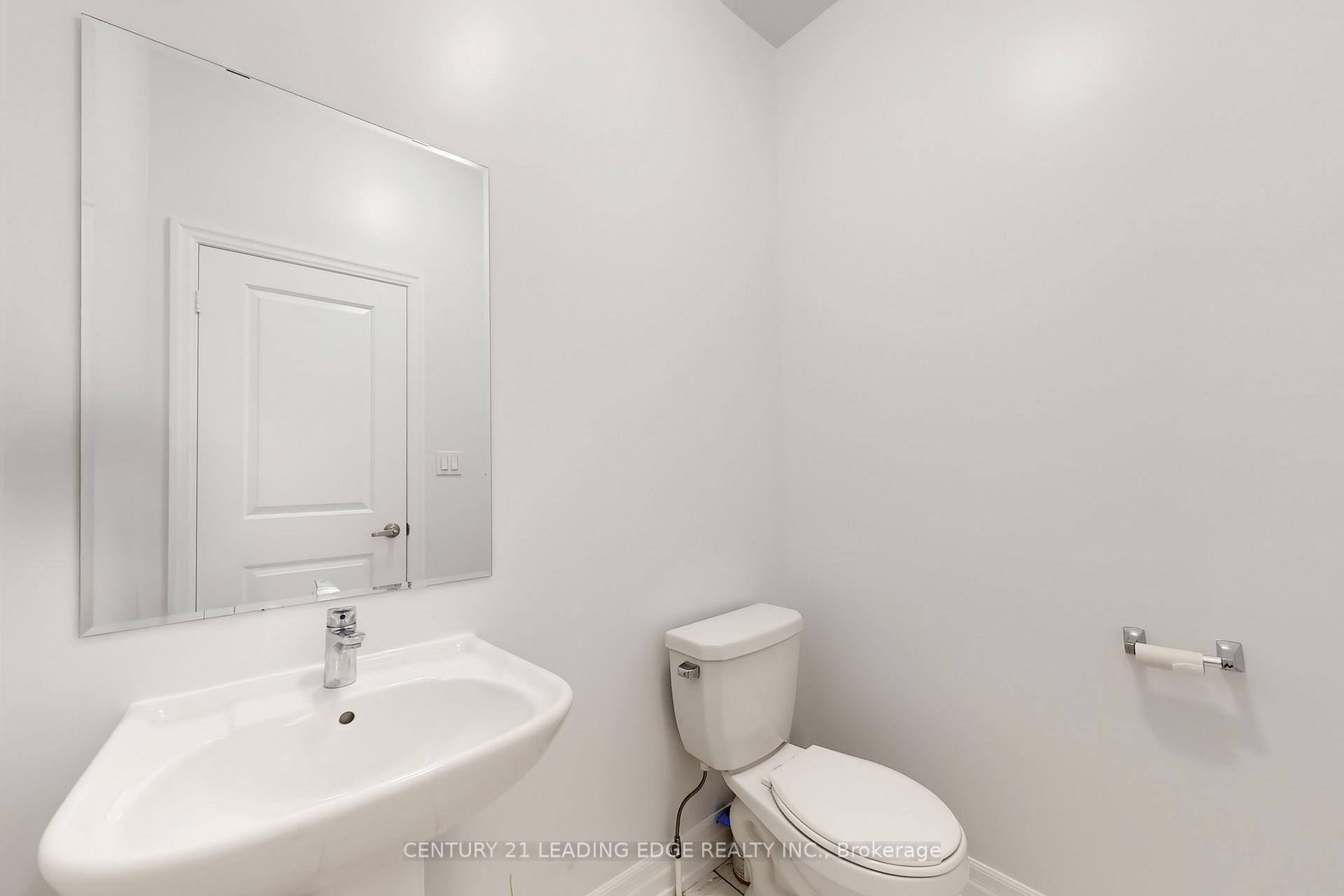 Photo 16 of 48 Micklefield Avenue, Whitby, Williamsburg — HOMEH