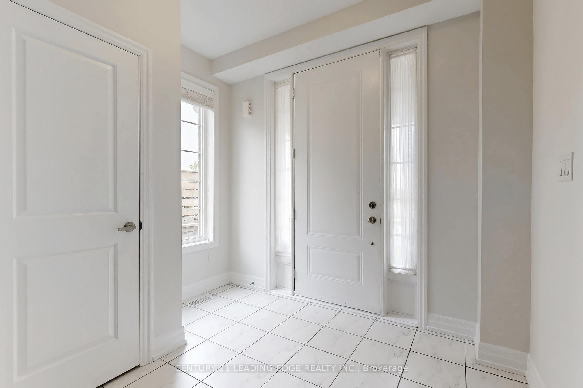 Photo 22 of 48 Micklefield Avenue, Whitby, Williamsburg — HOMEH