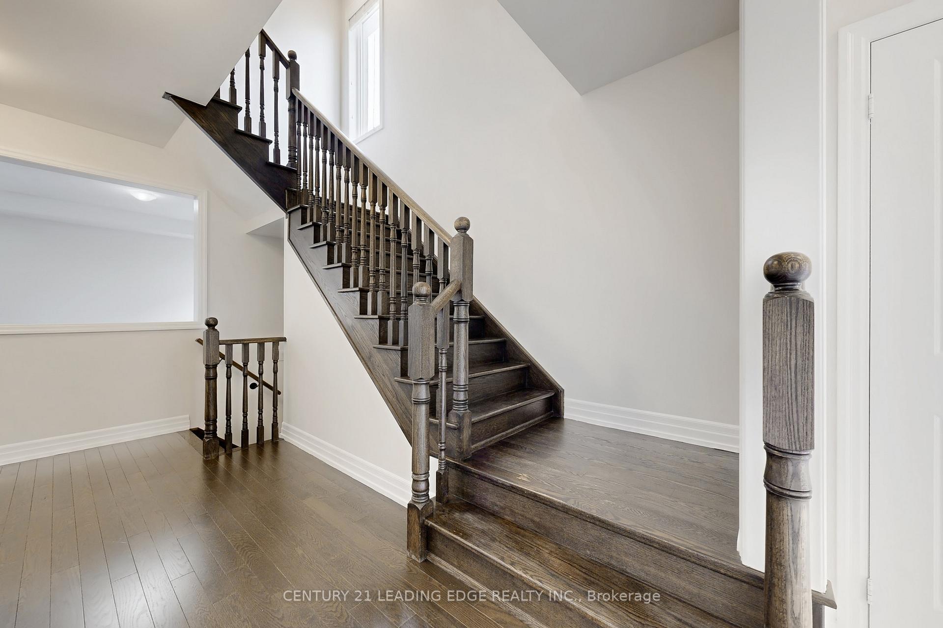 Photo 18 of 48 Micklefield Avenue, Whitby, Williamsburg — HOMEH