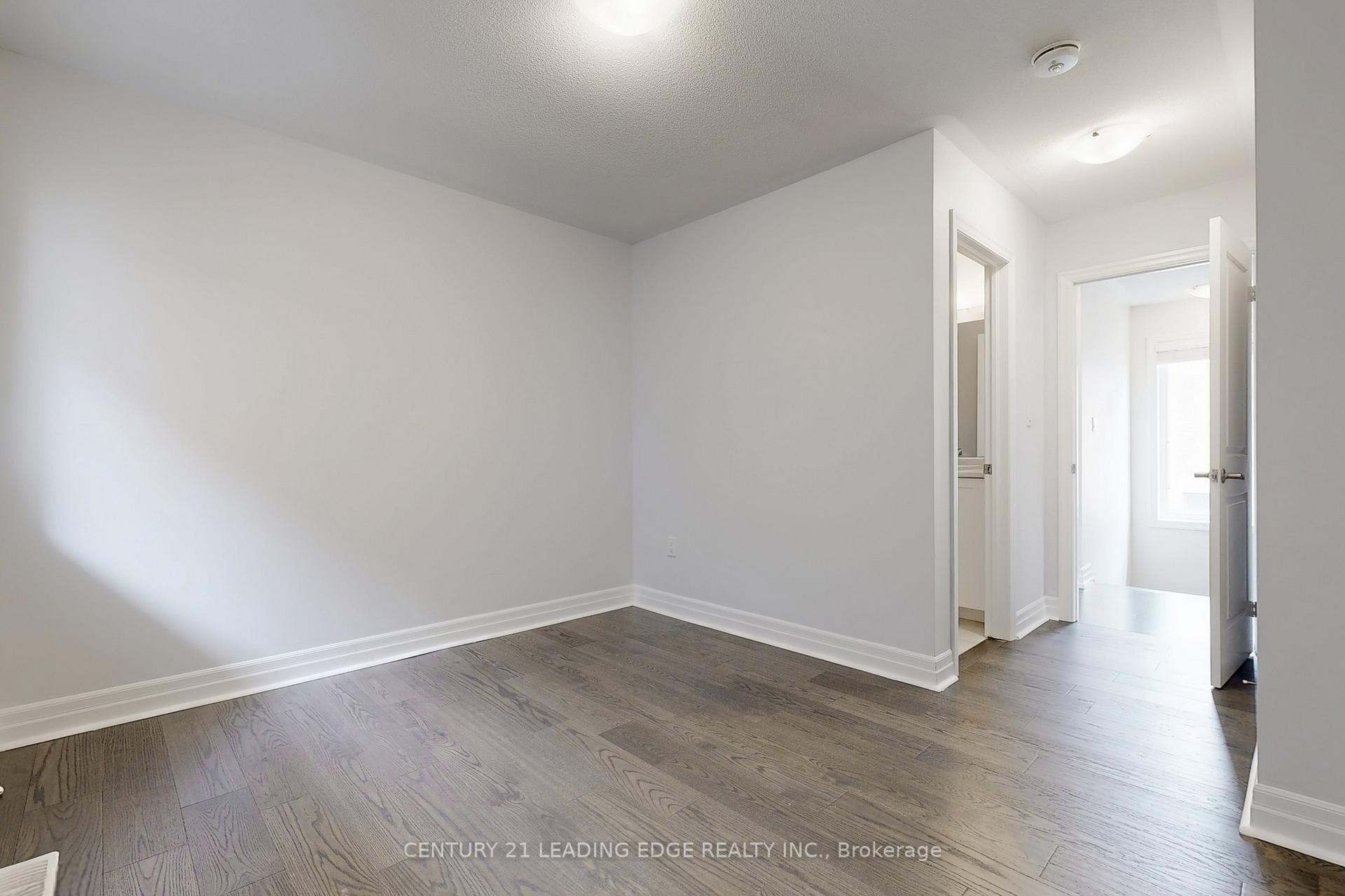 Photo 35 of 48 Micklefield Avenue, Whitby, Williamsburg — HOMEH