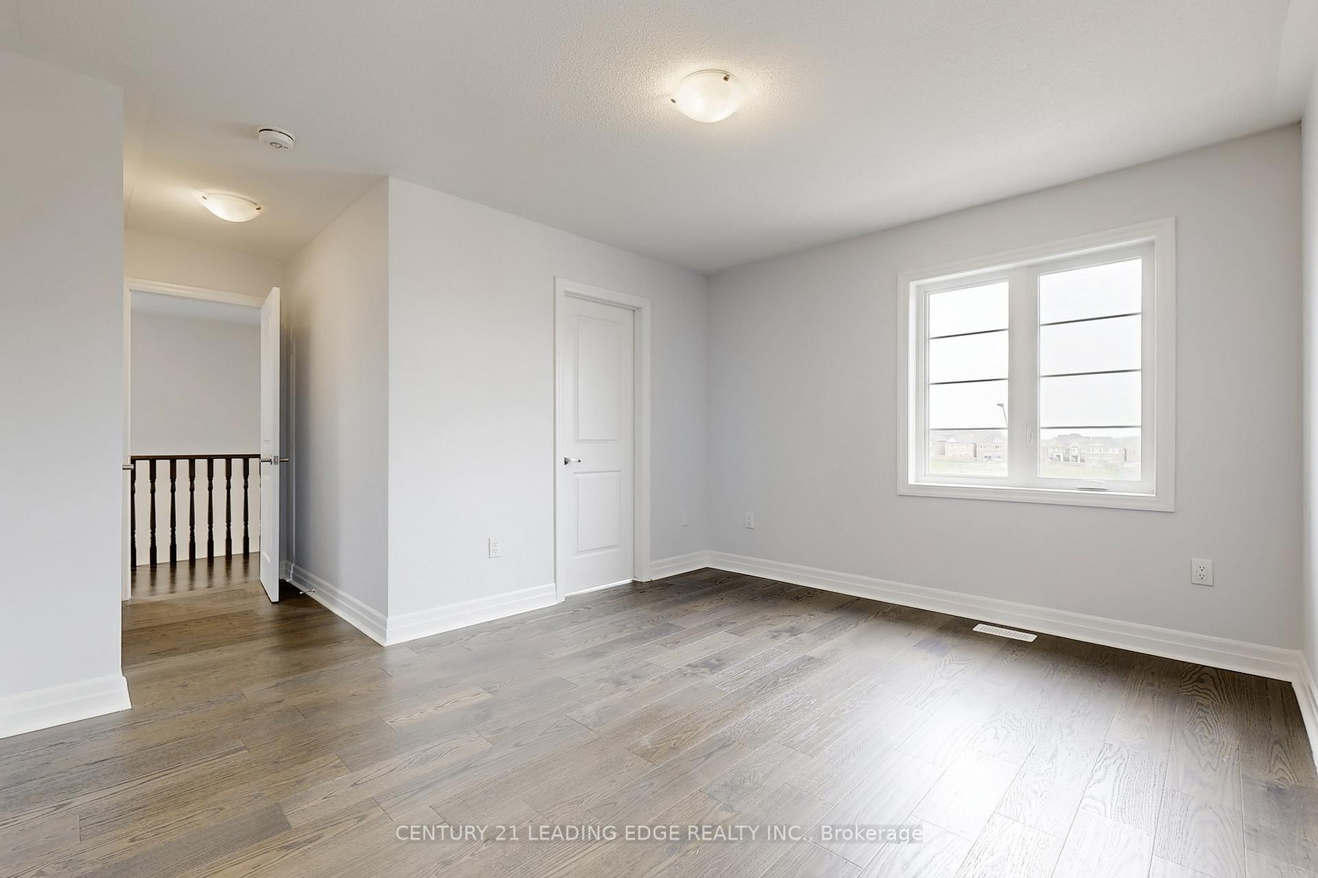 Photo 37 of 48 Micklefield Avenue, Whitby, Williamsburg — HOMEH