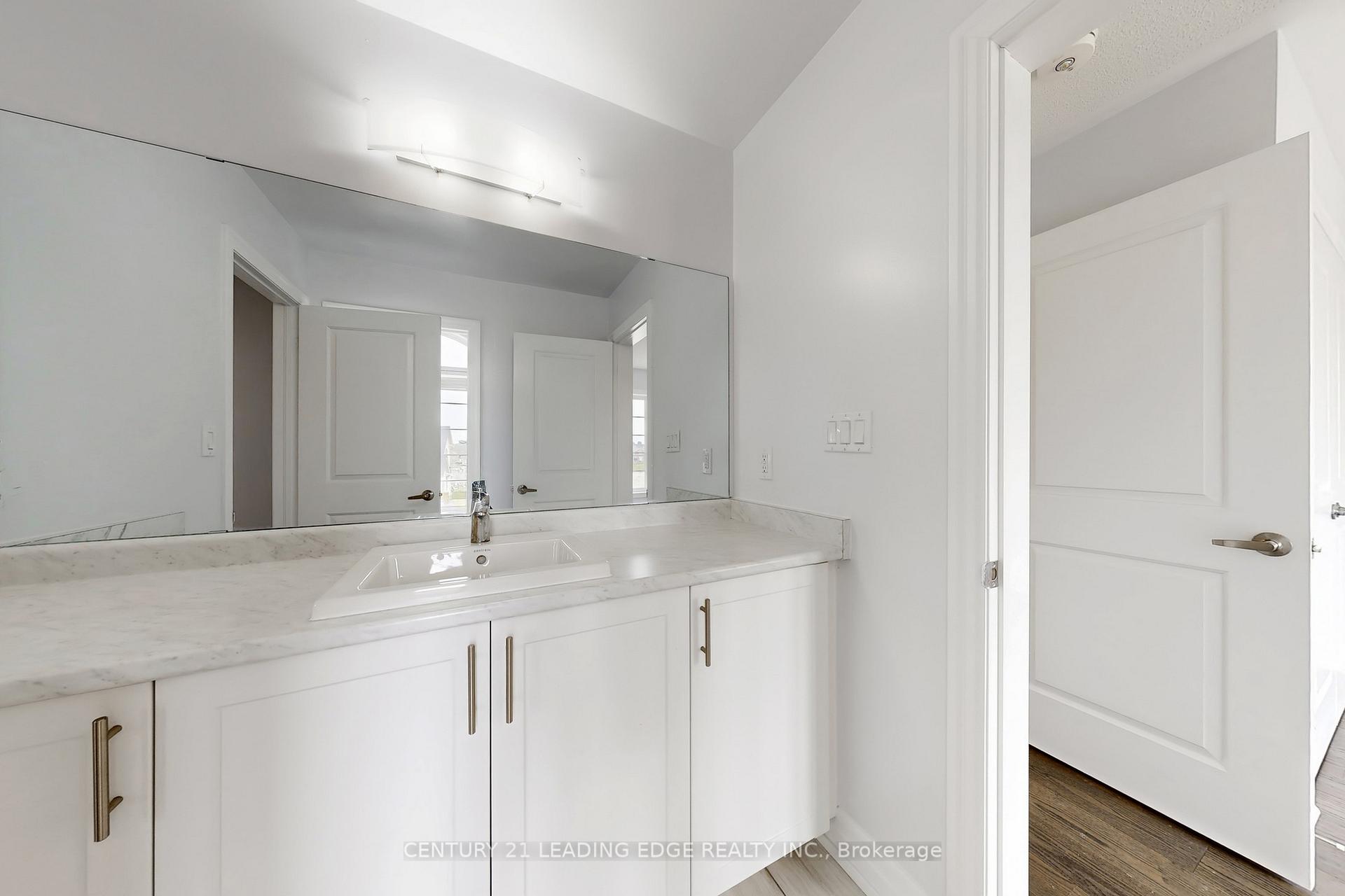 Photo 36 of 48 Micklefield Avenue, Whitby, Williamsburg — HOMEH