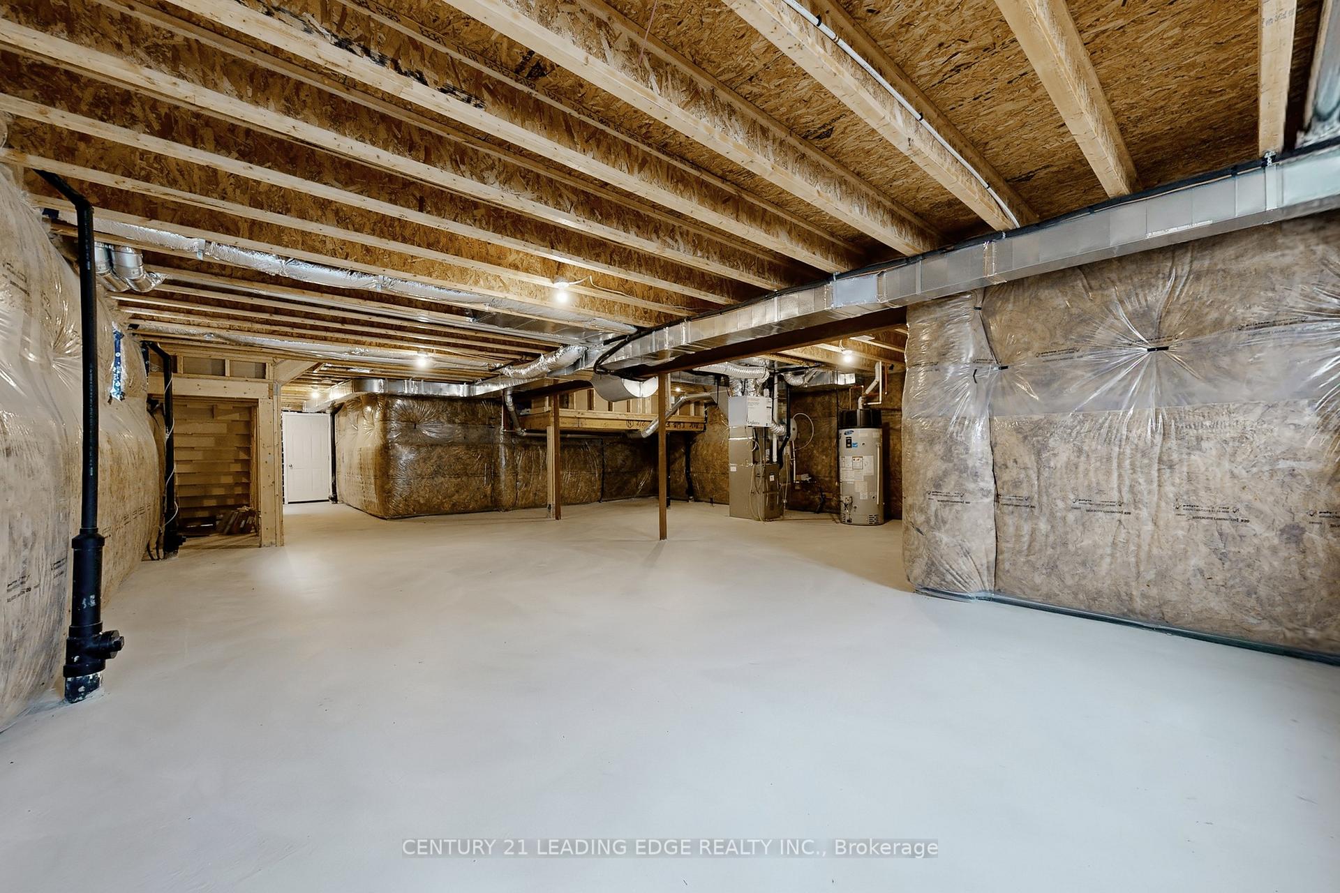 Photo 44 of 48 Micklefield Avenue, Whitby, Williamsburg — HOMEH