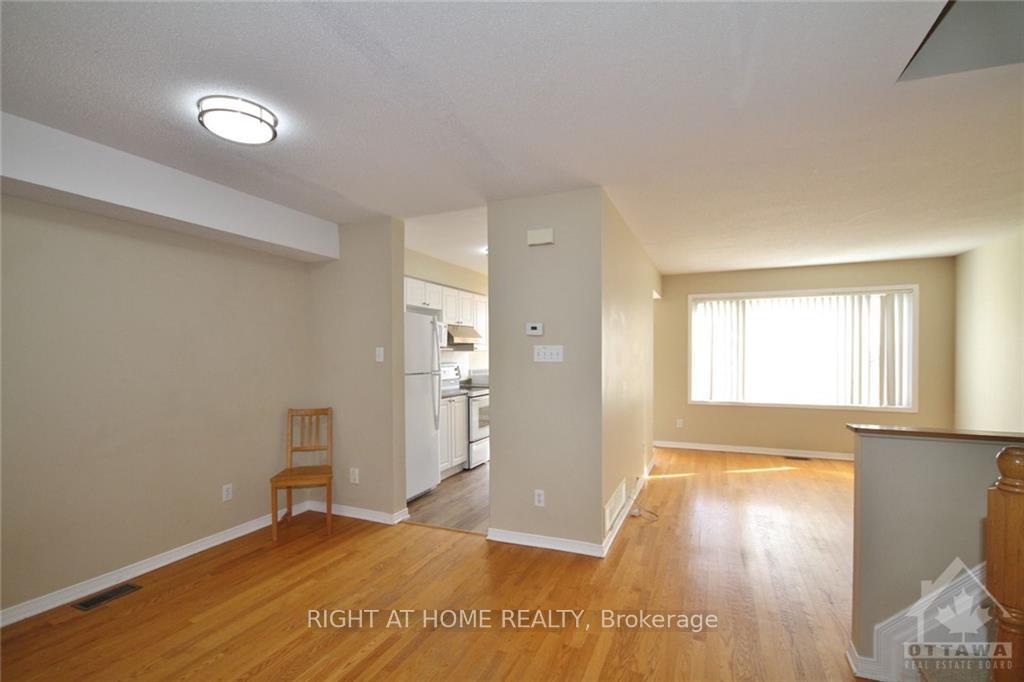 Photo 4 of 176 Claridge Drive, Ottawa, Barrhaven - Longfields — HOMEH