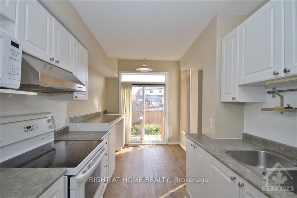 Photo 8 of 176 Claridge Drive, Ottawa, Barrhaven - Longfields — HOMEH