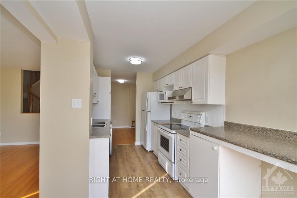 Photo 10 of 176 Claridge Drive, Ottawa, Barrhaven - Longfields — HOMEH
