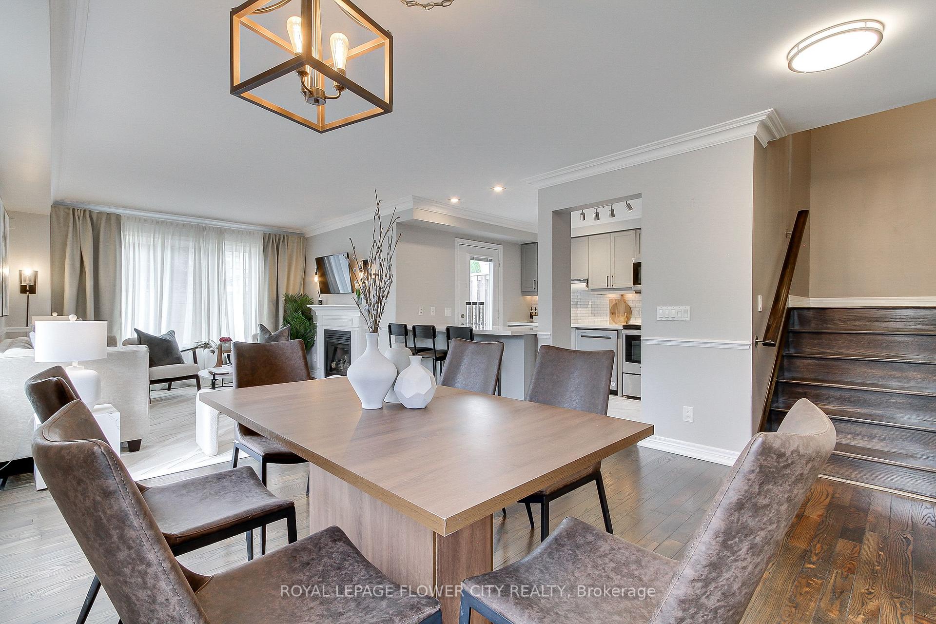 Photo 9 of 2 Lander Crescent, Clarington, Bowmanville — HOMEH