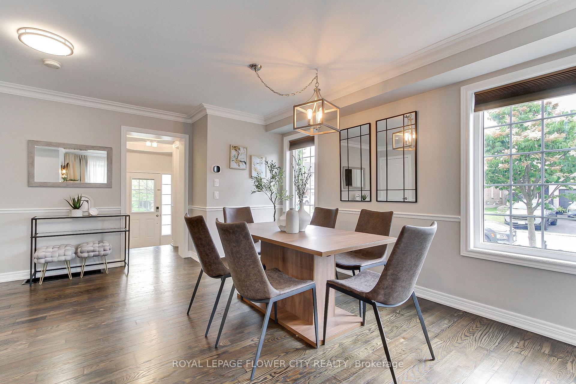 Photo 12 of 2 Lander Crescent, Clarington, Bowmanville — HOMEH