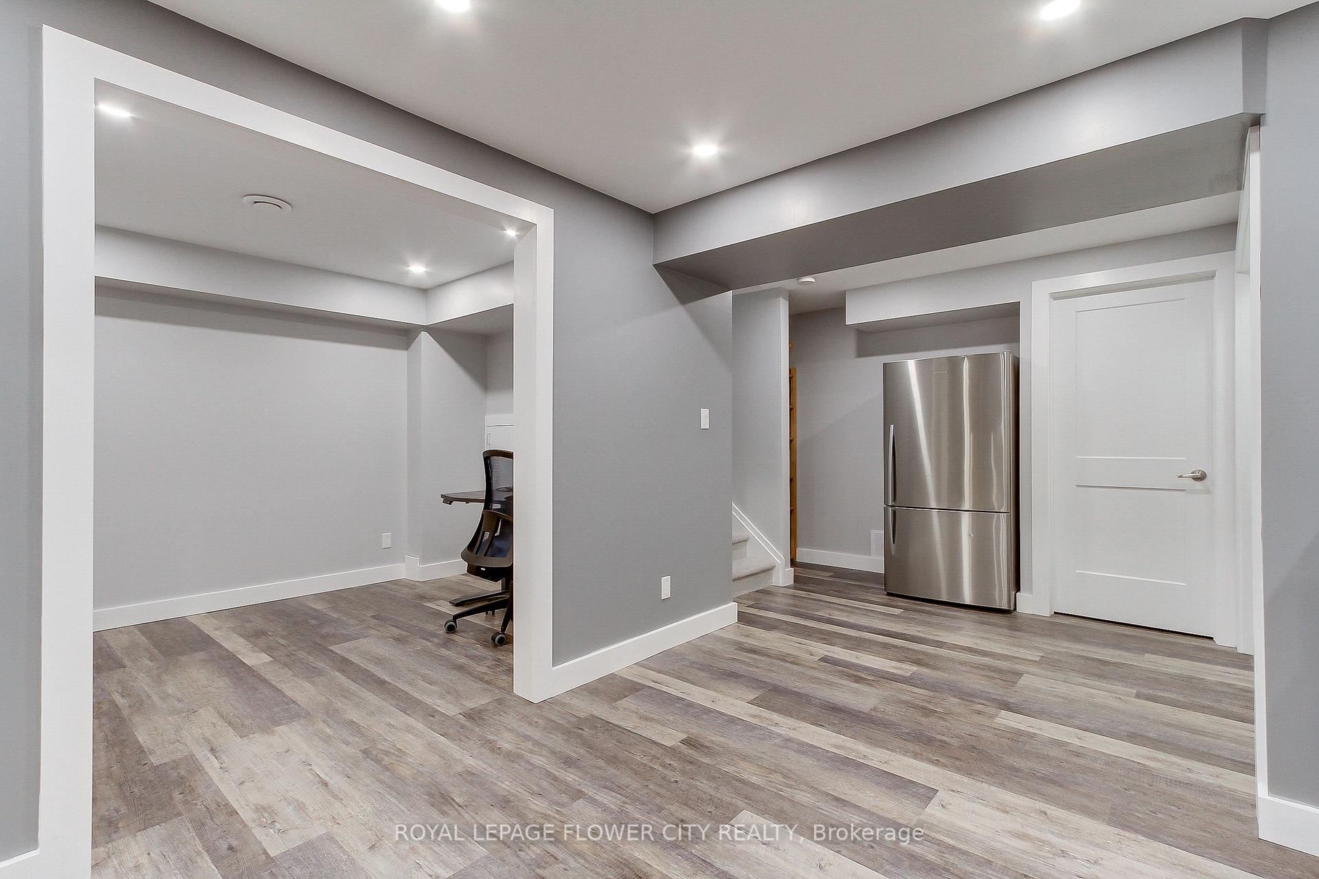 Photo 32 of 2 Lander Crescent, Clarington, Bowmanville — HOMEH