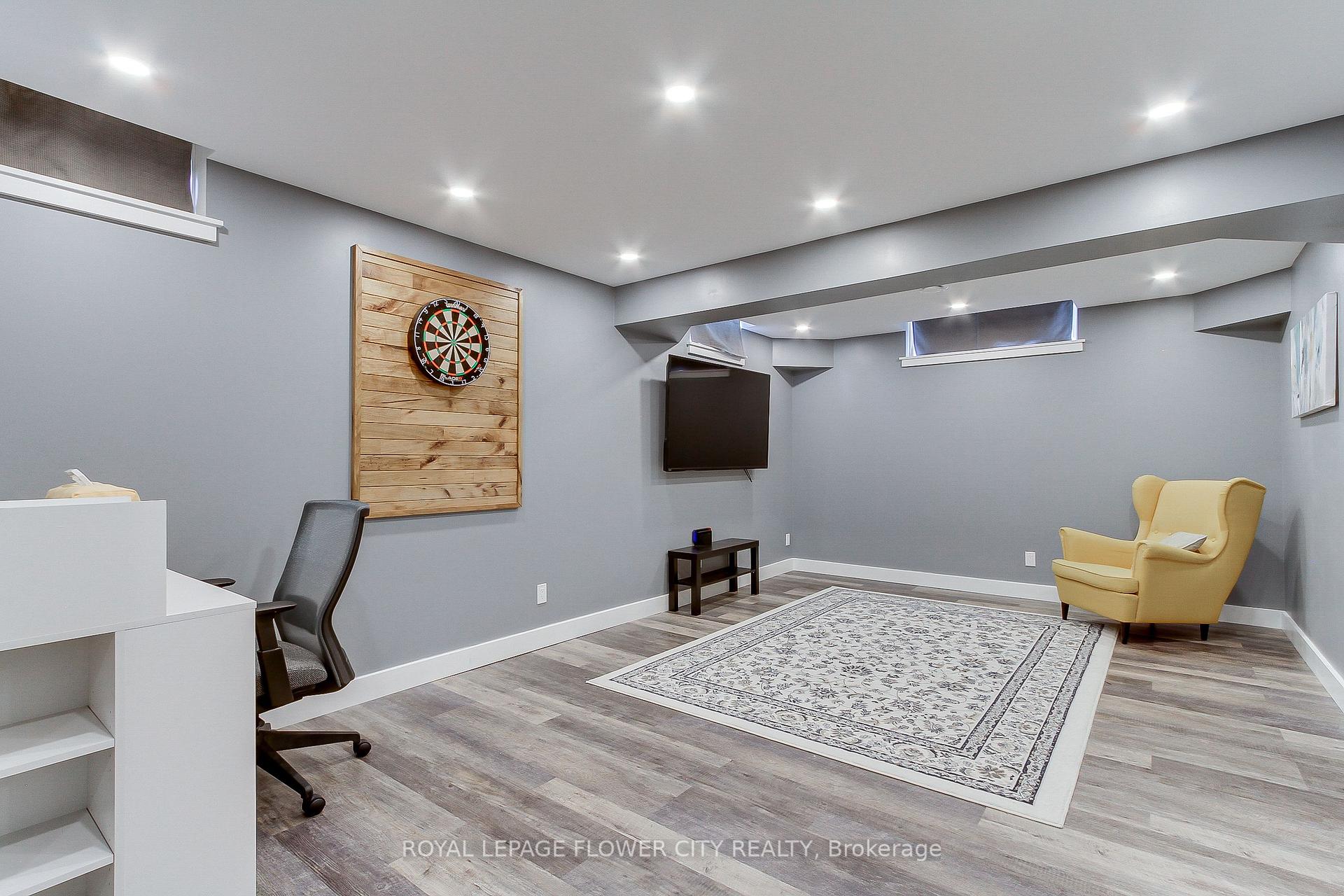 Photo 31 of 2 Lander Crescent, Clarington, Bowmanville — HOMEH