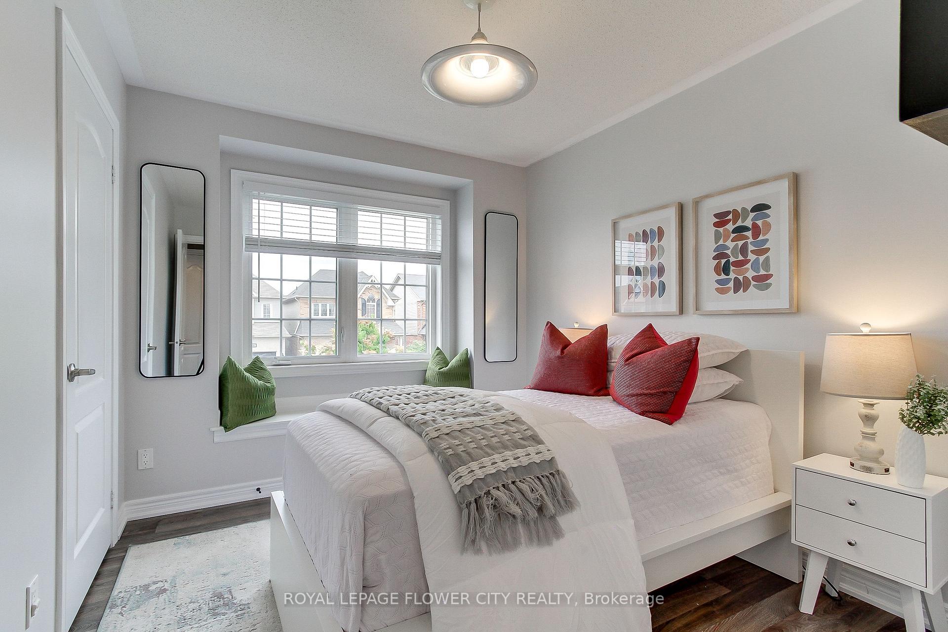 Photo 18 of 2 Lander Crescent, Clarington, Bowmanville — HOMEH