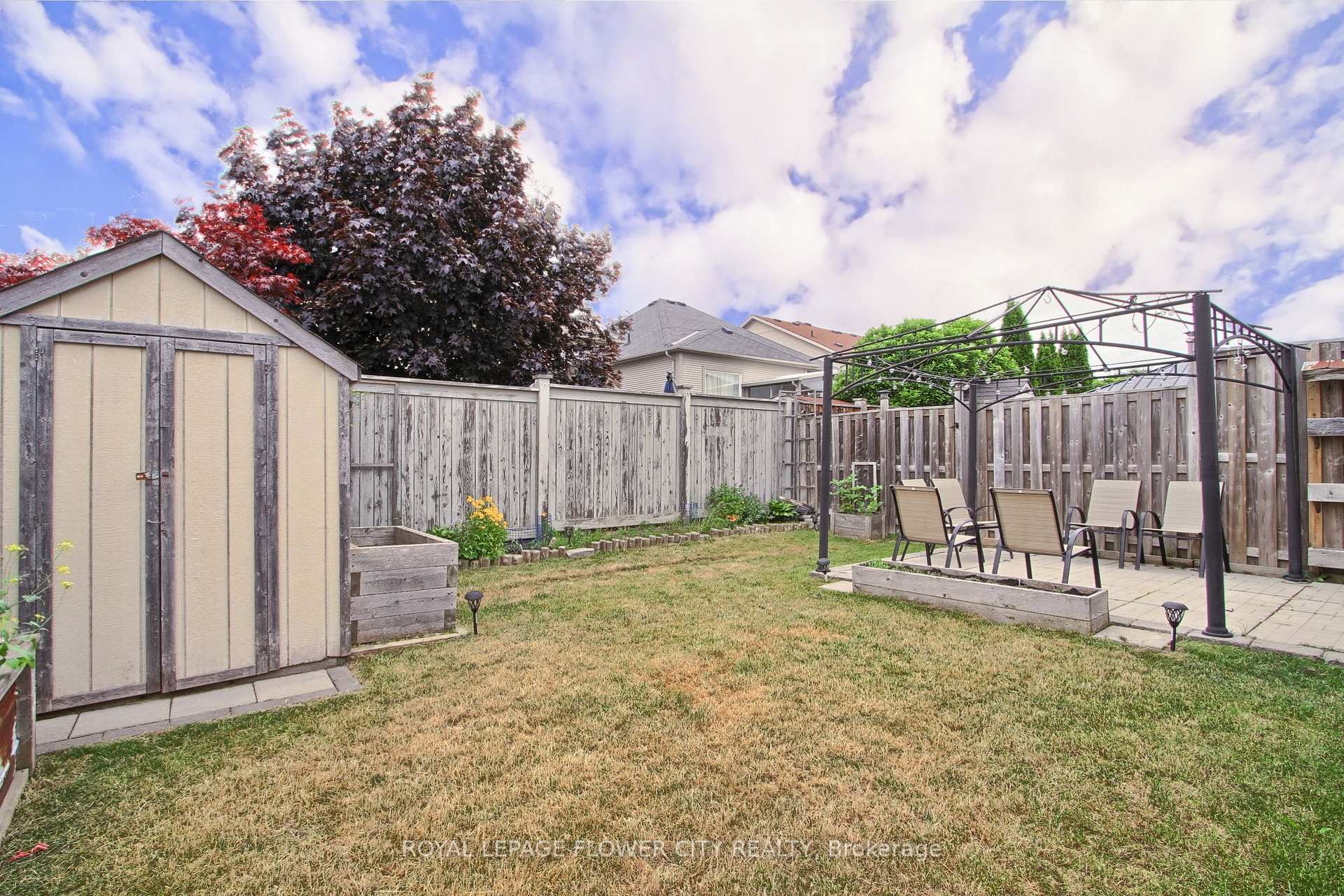 Photo 36 of 2 Lander Crescent, Clarington, Bowmanville — HOMEH