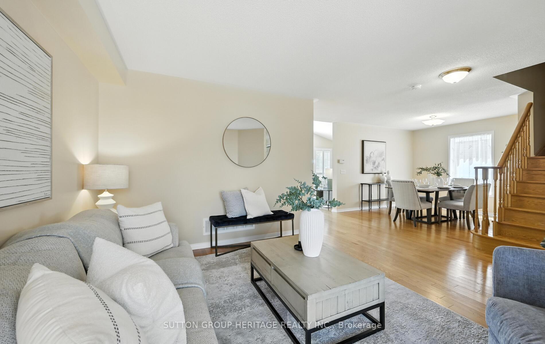 Photo 4 of 29 Southwell Avenue, Whitby, Williamsburg — HOMEH