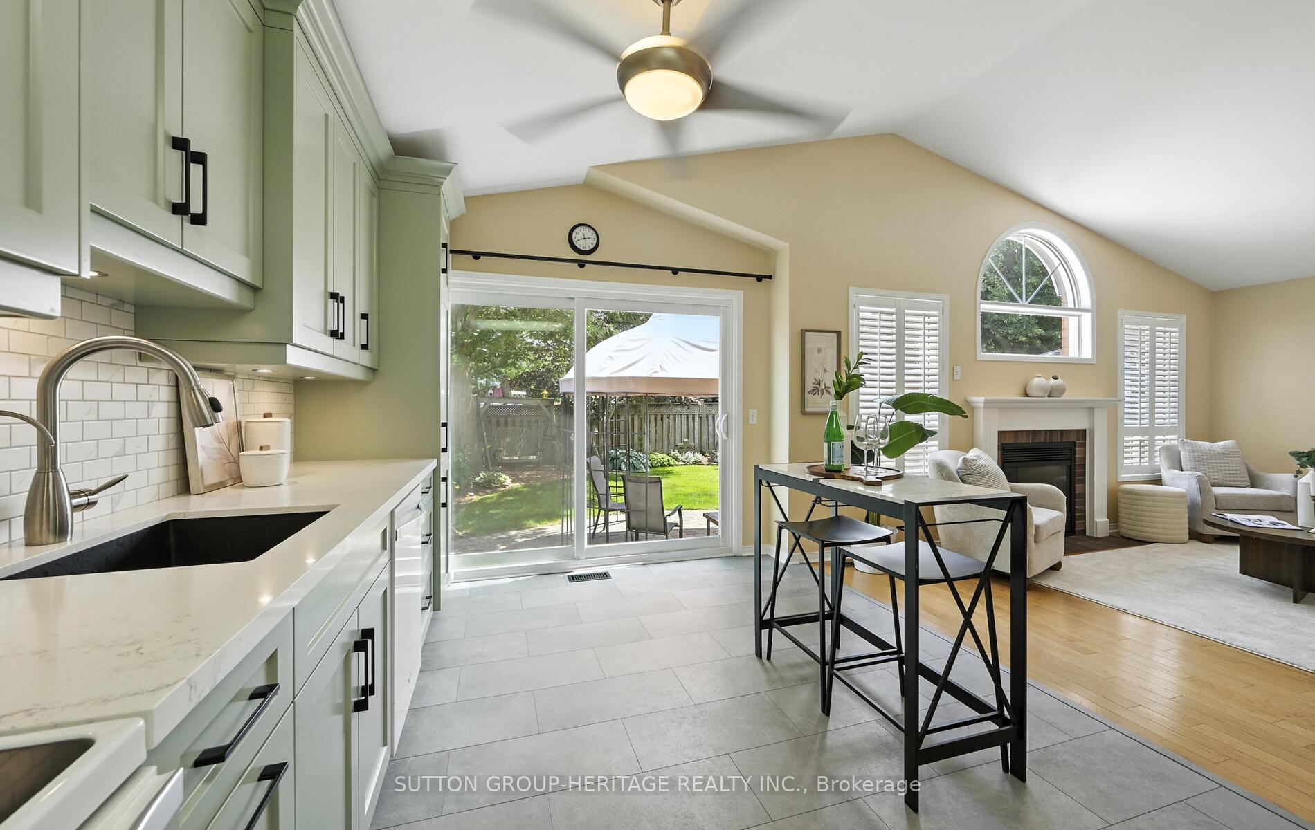 Photo 20 of 29 Southwell Avenue, Whitby, Williamsburg — HOMEH