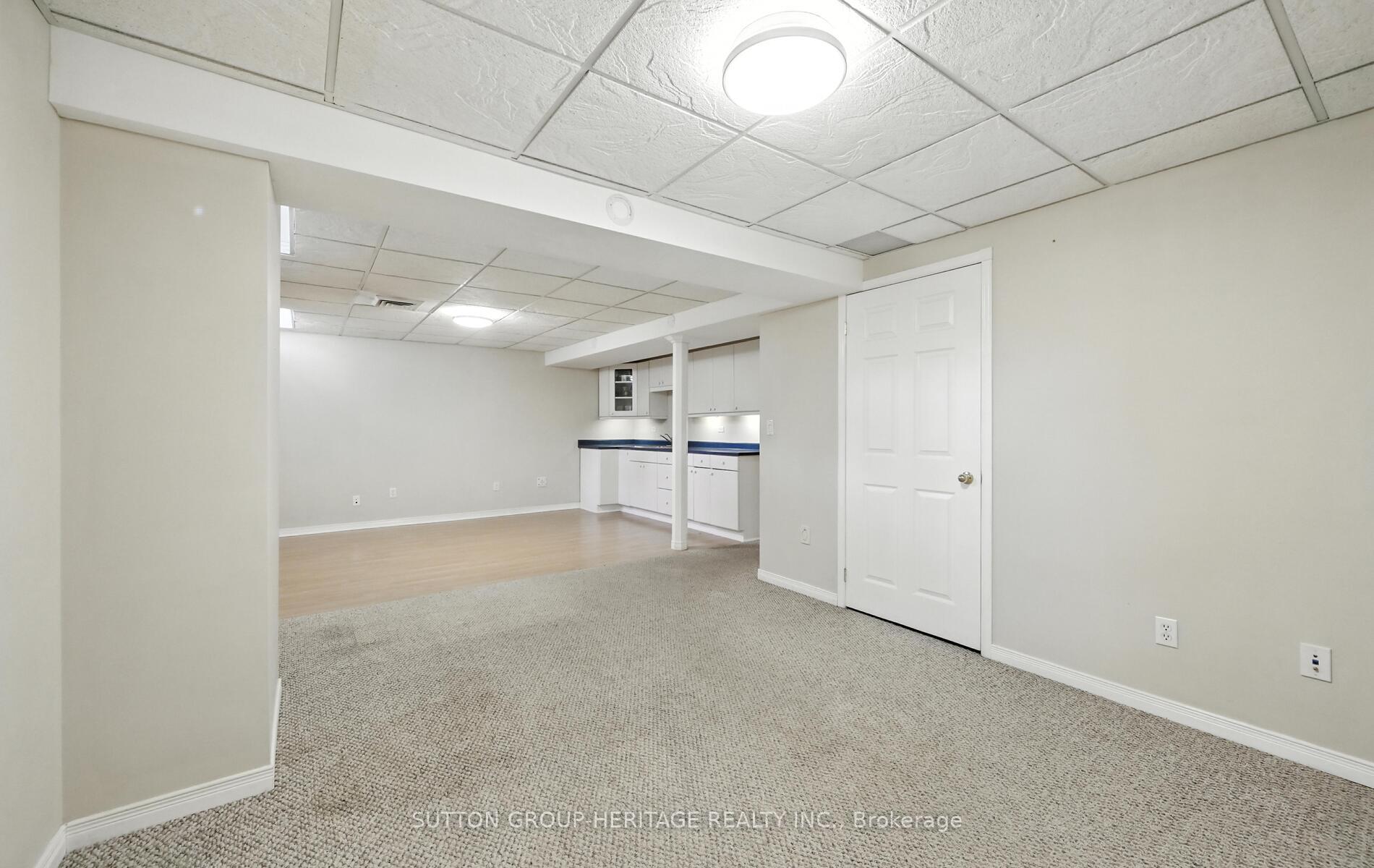 Photo 5 of 29 Southwell Avenue, Whitby, Williamsburg — HOMEH