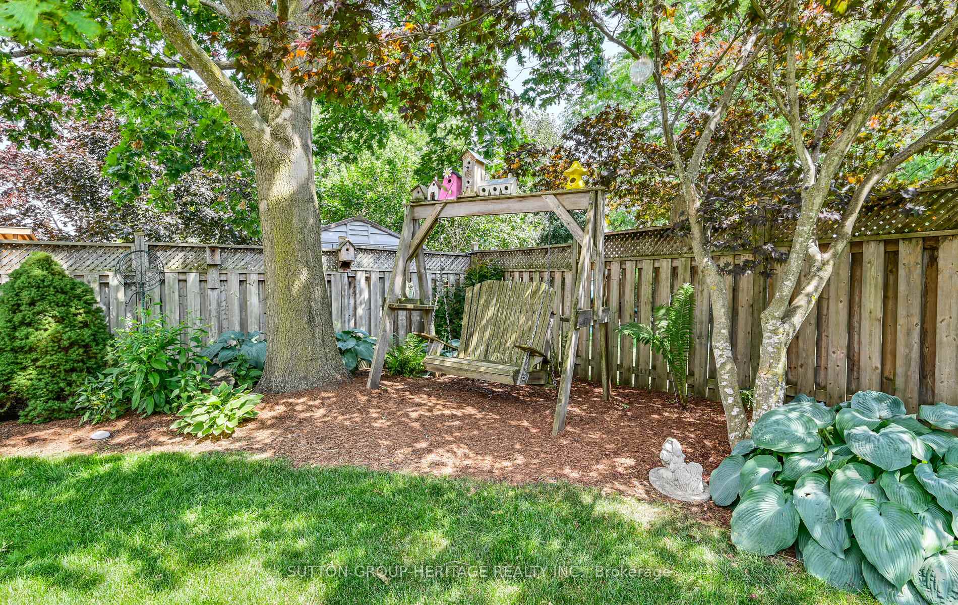 Photo 33 of 29 Southwell Avenue, Whitby, Williamsburg — HOMEH