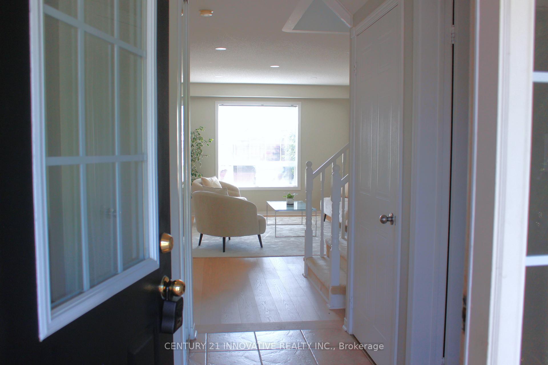 Photo 2 of 28 Beachgrove Crescent, Whitby, Taunton North — HOMEH