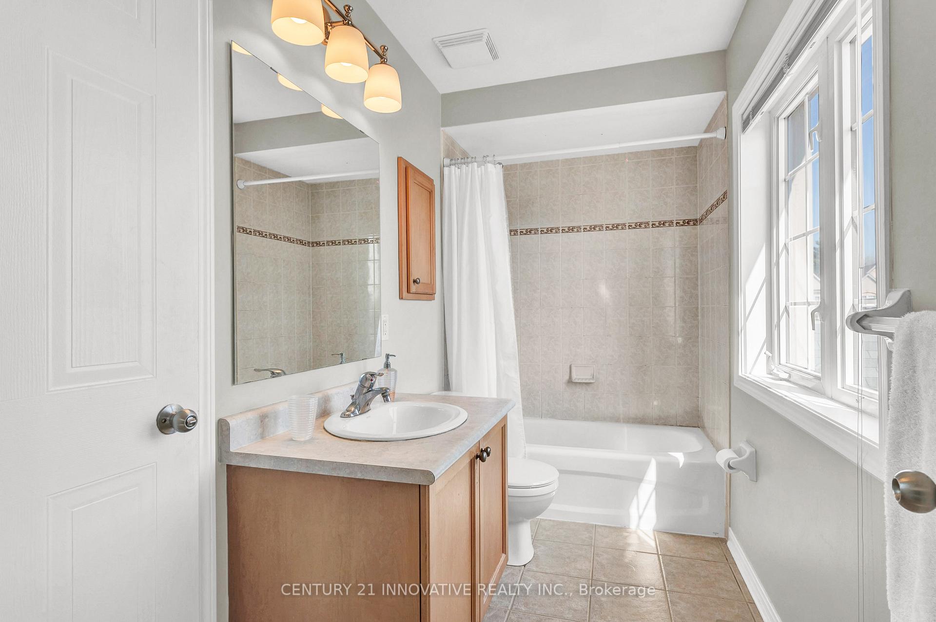 Photo 20 of 28 Beachgrove Crescent, Whitby, Taunton North — HOMEH