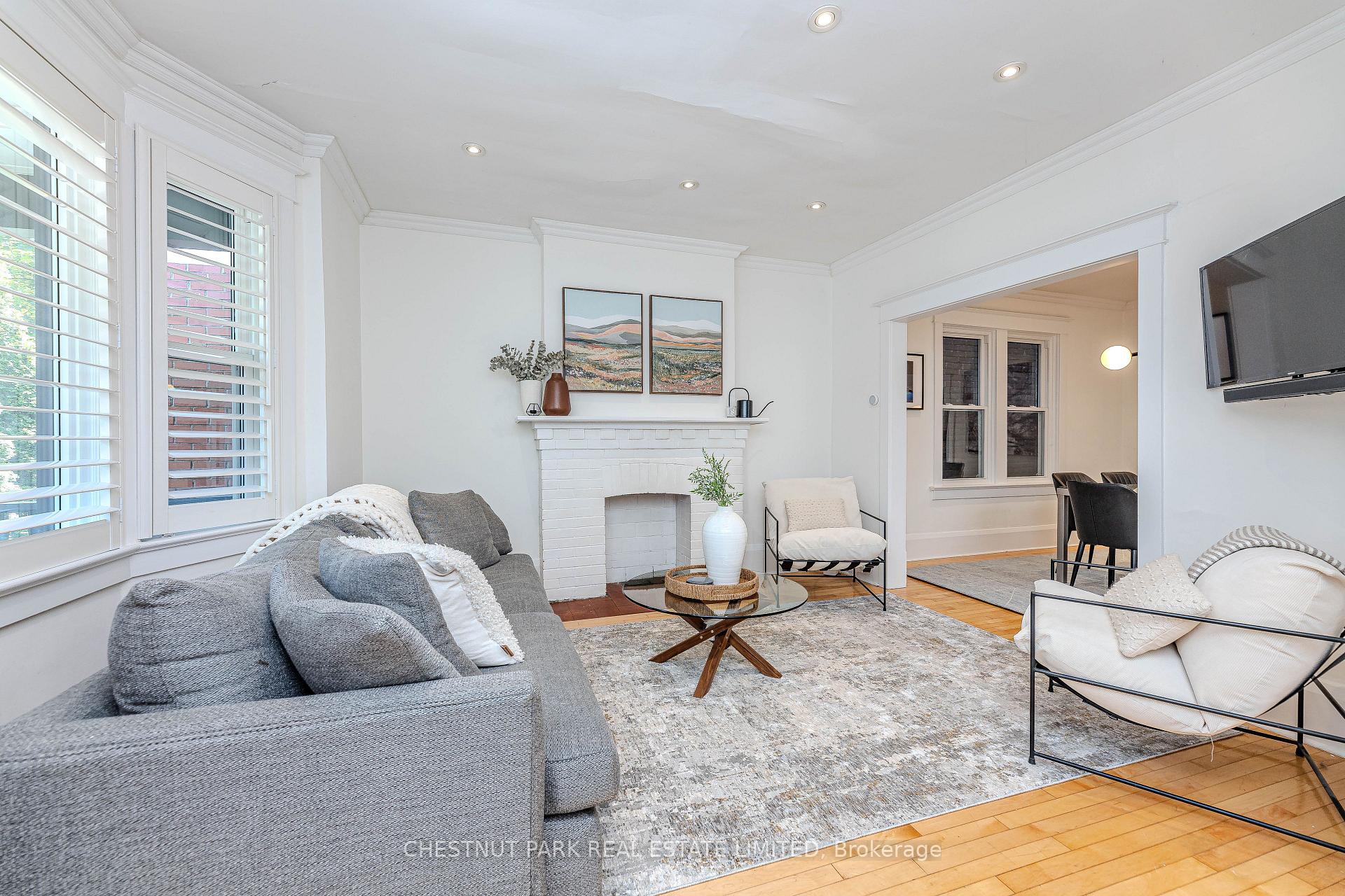 Photo 4 of 156 Parkmount Road, Toronto, Greenwood-Coxwell — HOMEH