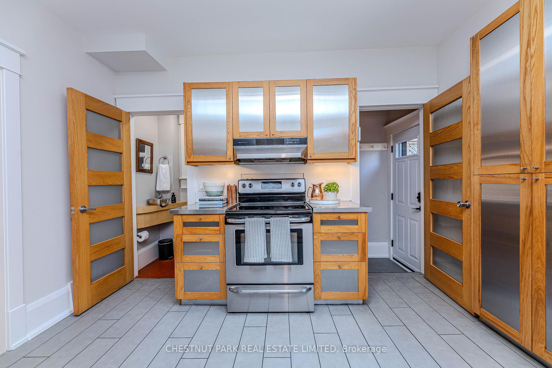 Photo 10 of 156 Parkmount Road, Toronto, Greenwood-Coxwell — HOMEH