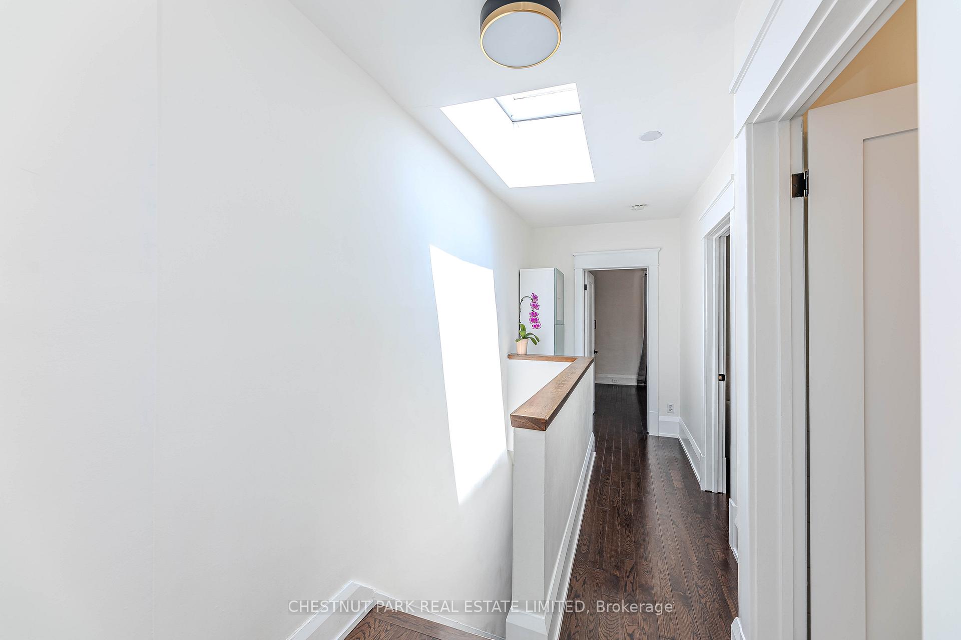 Photo 5 of 156 Parkmount Road, Toronto, Greenwood-Coxwell — HOMEH
