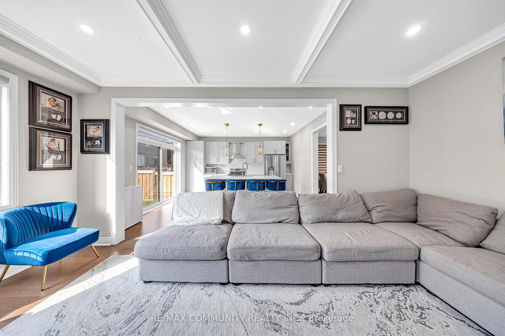 Photo 3 of 1064 Orenda Street, Pickering, Rural Pickering — HOMEH