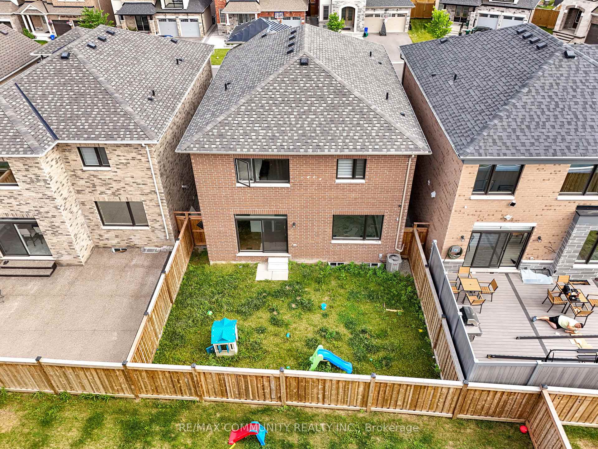 Photo 39 of 1064 Orenda Street, Pickering, Rural Pickering — HOMEH