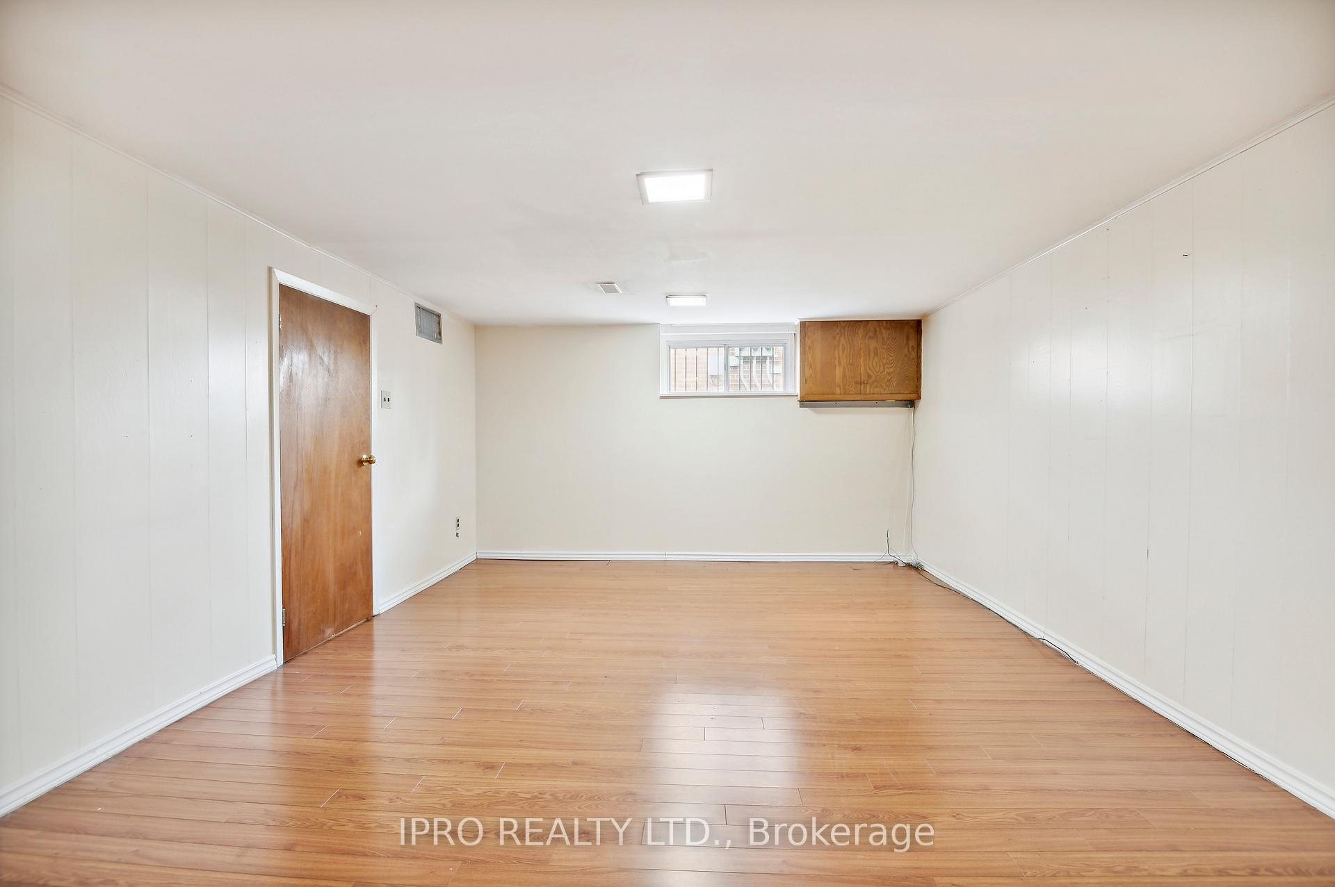 Photo 29 of 90 Stephen Drive, Etobicoke, Stonegate-Queensway — HOMEH