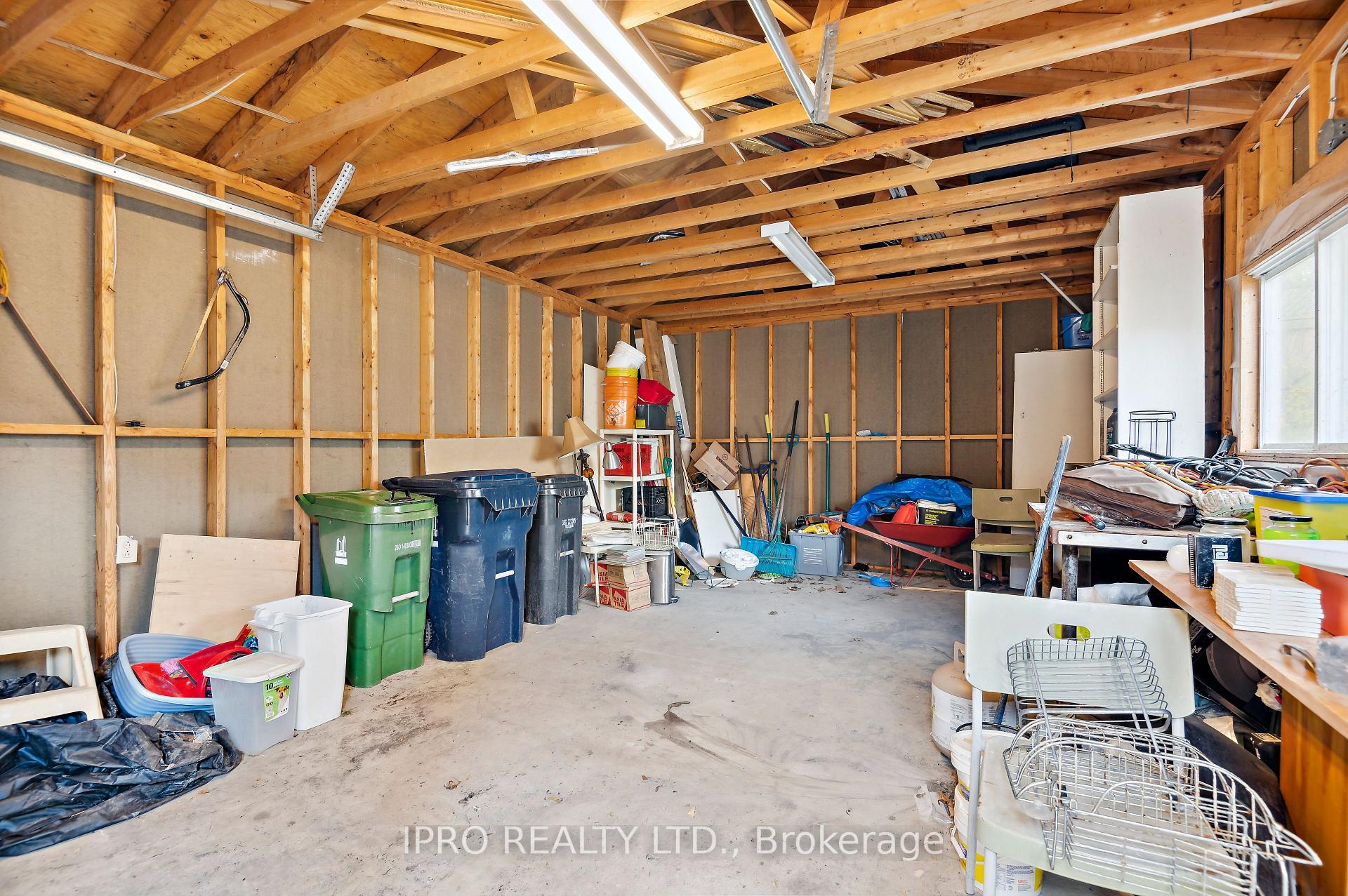 Photo 34 of 90 Stephen Drive, Etobicoke, Stonegate-Queensway — HOMEH
