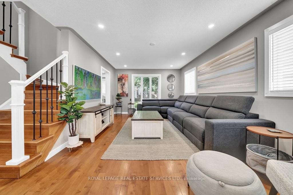 Photo 7 of 65 Boswell Street, Clarington, Bowmanville — HOMEH