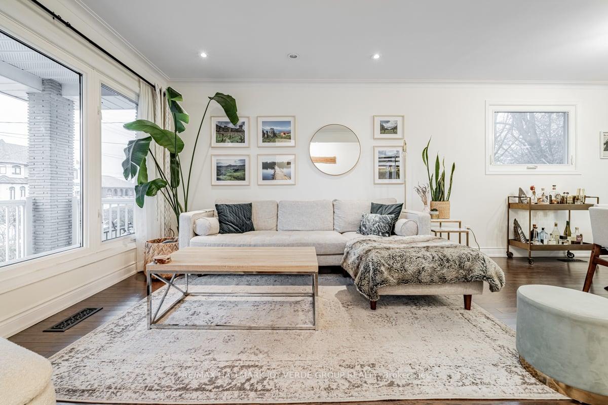 Photo 9 of 130 Ranee Avenue, Toronto, Englemount-Lawrence — HOMEH