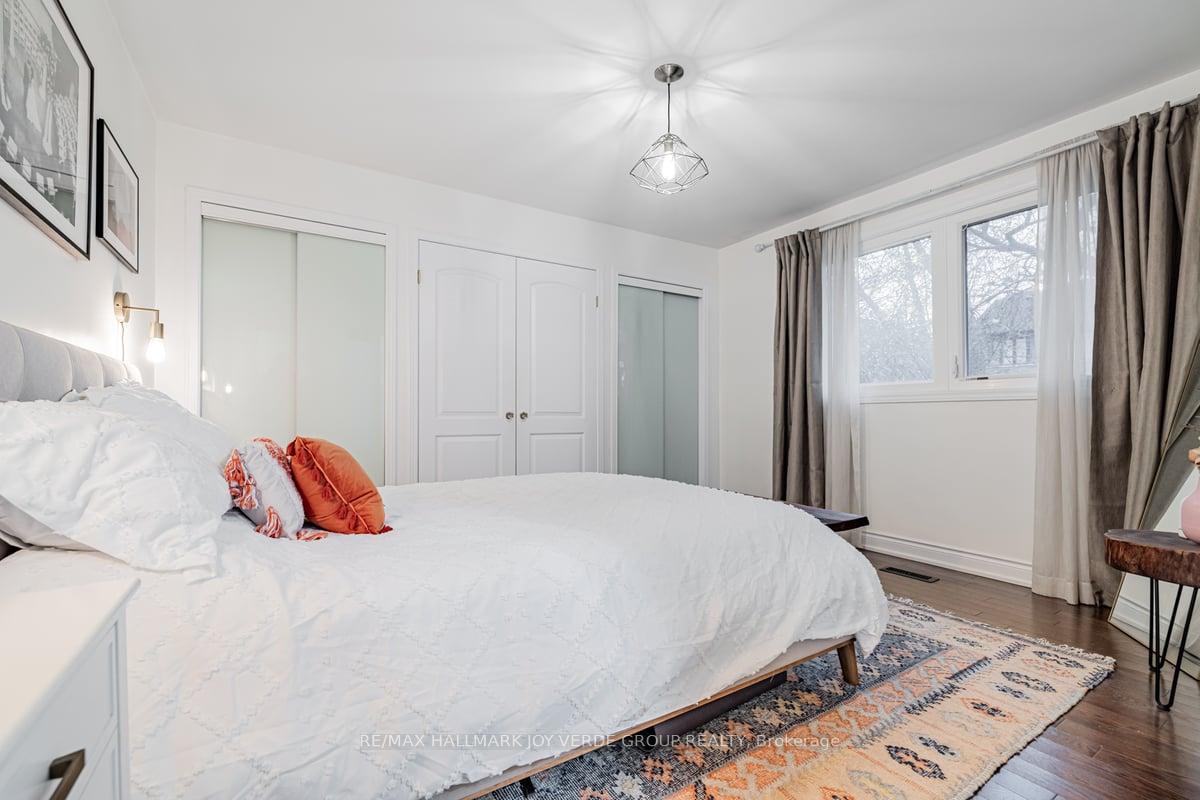 Photo 7 of 130 Ranee Avenue, Toronto, Englemount-Lawrence — HOMEH