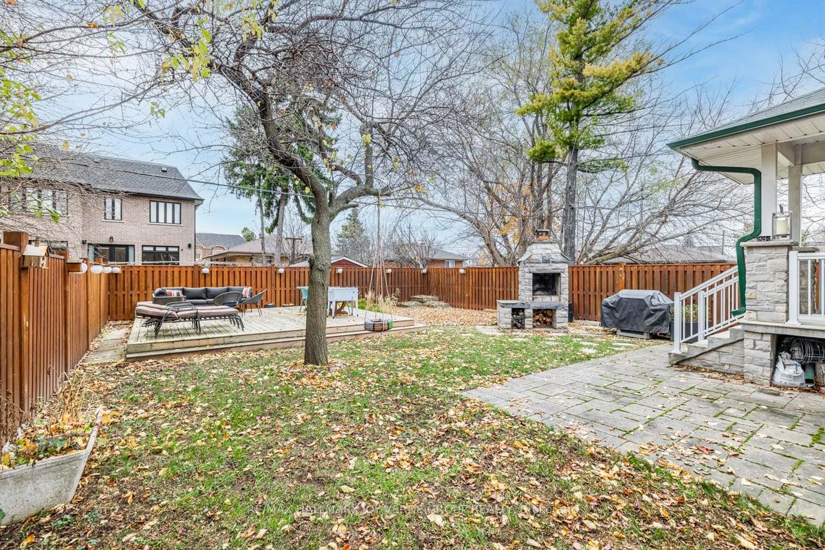 Photo 28 of 130 Ranee Avenue, Toronto, Englemount-Lawrence — HOMEH