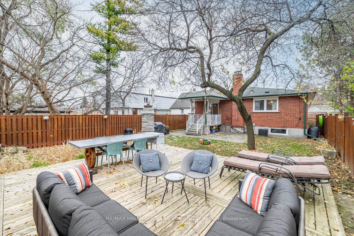 Photo 22 of 130 Ranee Avenue, Toronto, Englemount-Lawrence — HOMEH