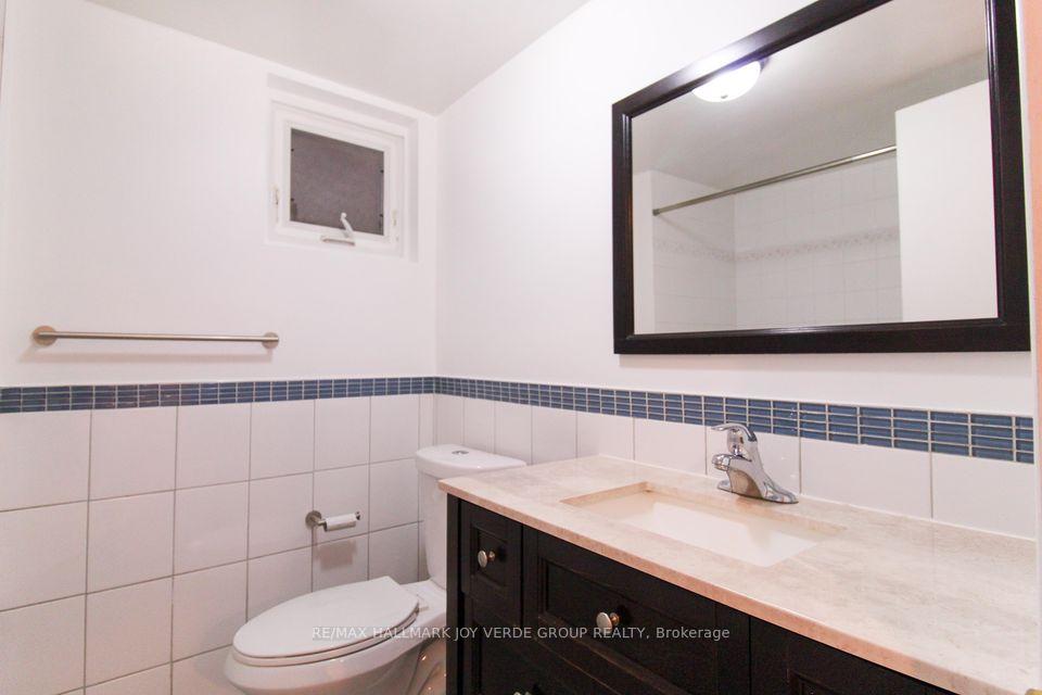 Photo 24 of 130 Ranee Avenue, Toronto, Englemount-Lawrence — HOMEH