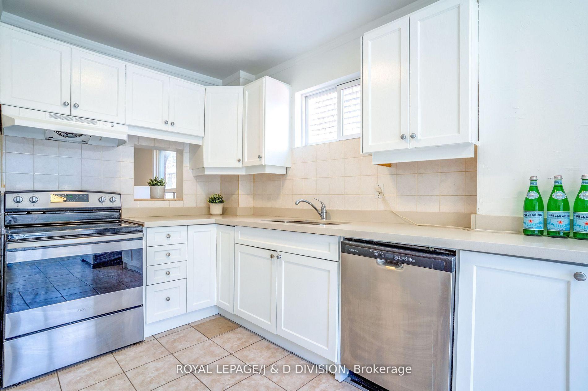 Photo 45 of 94 Brookside Drive, Toronto, East End-Danforth — HOMEH
