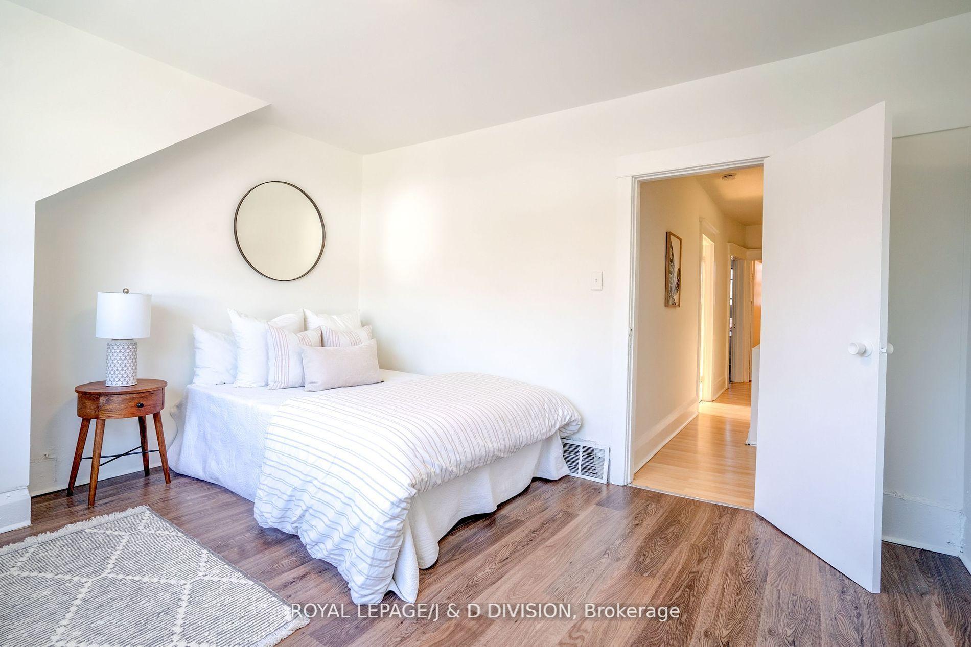 Photo 20 of 94 Brookside Drive, Toronto, East End-Danforth — HOMEH