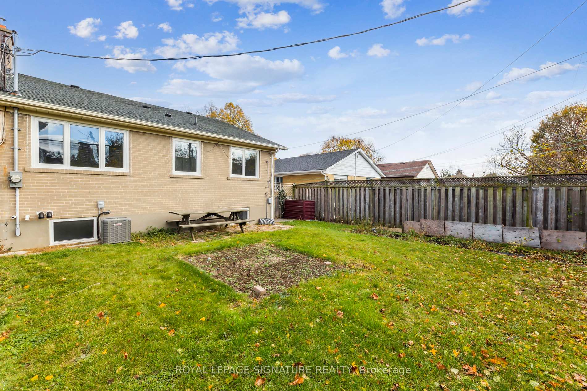 Photo 39 of 57 Burcher Road, Ajax, South East — HOMEH