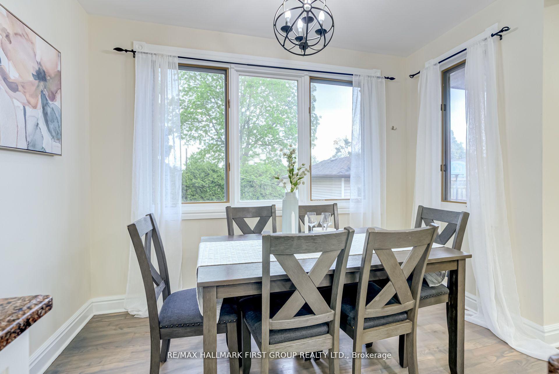 Photo 11 of 87 Elgin Street, Clarington, Bowmanville — HOMEH